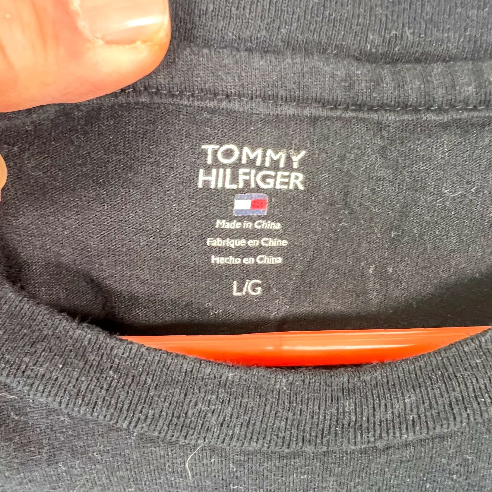 Tommy Hilfiger Tommy Hilfiger Womens Short Sleeves Rhinestone Pullover Black T Shirt Size L Size L / US 10 / IT 46 - 4 Thumbnail