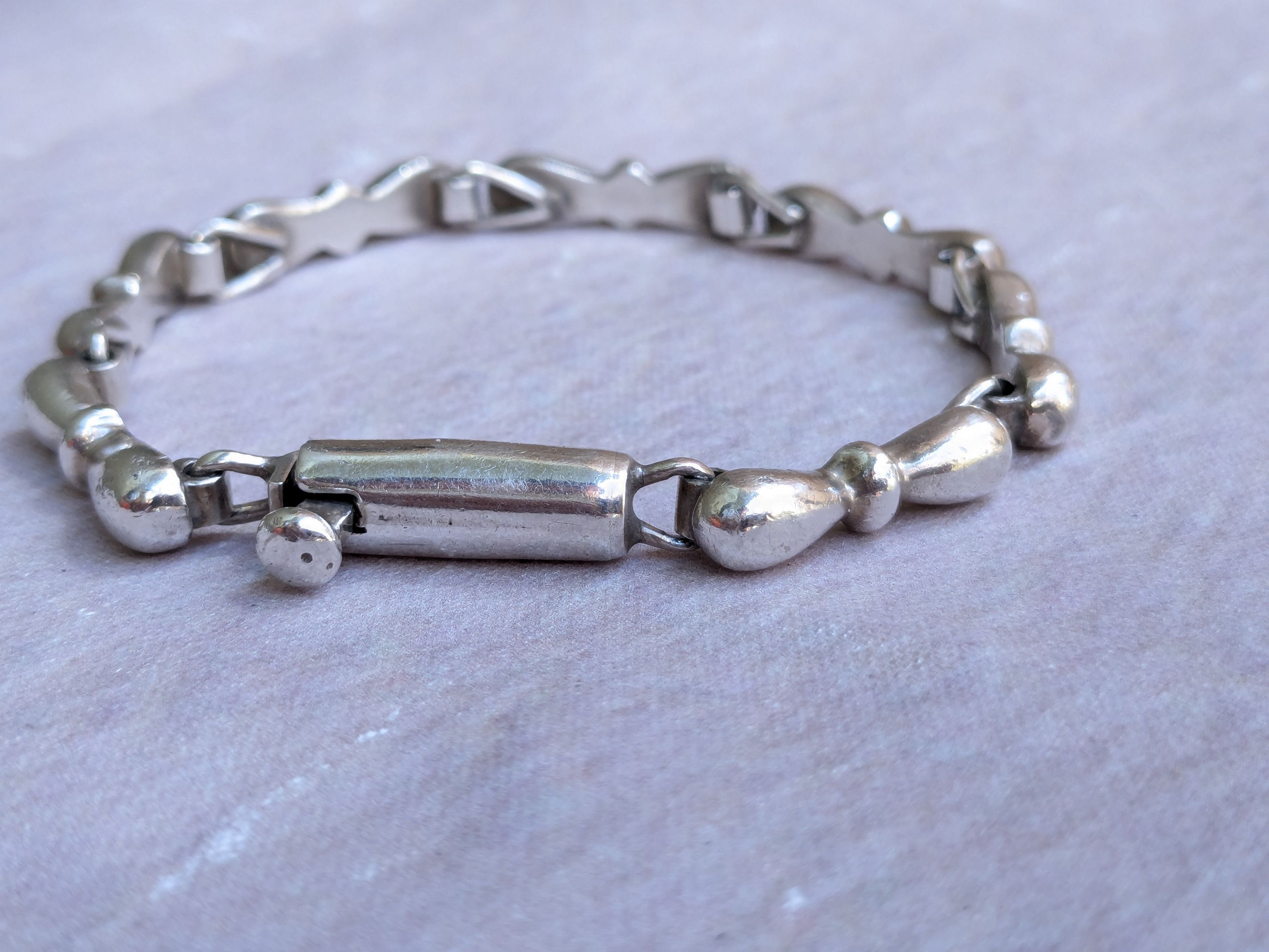 Jewelry Vintage Taxco Sterling Silver Bowtie Bracelet Taxco Size ONE SIZE - 2 Thumbnail