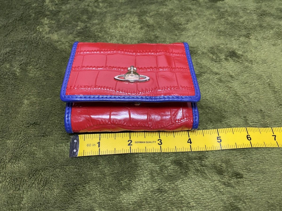 Designer × Vivienne Westwood Vivienne Westwood Embossed Crocodile Red Clasp Wallet Size ONE SIZE - 2 Thumbnail
