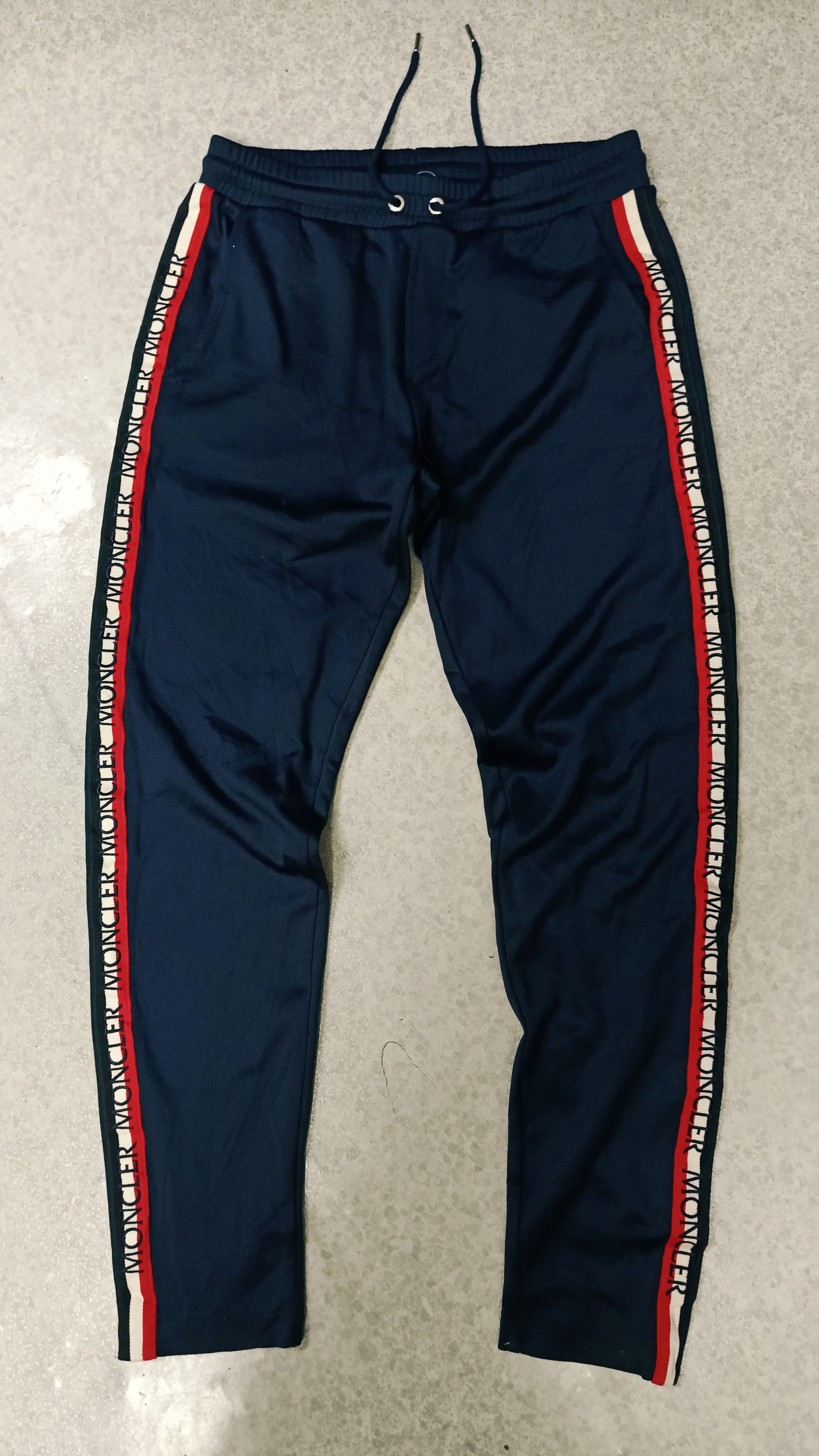 Moncler Rare Moncler Side Tape Pantalone Size US 30 / EU 46 - 2 Thumbnail