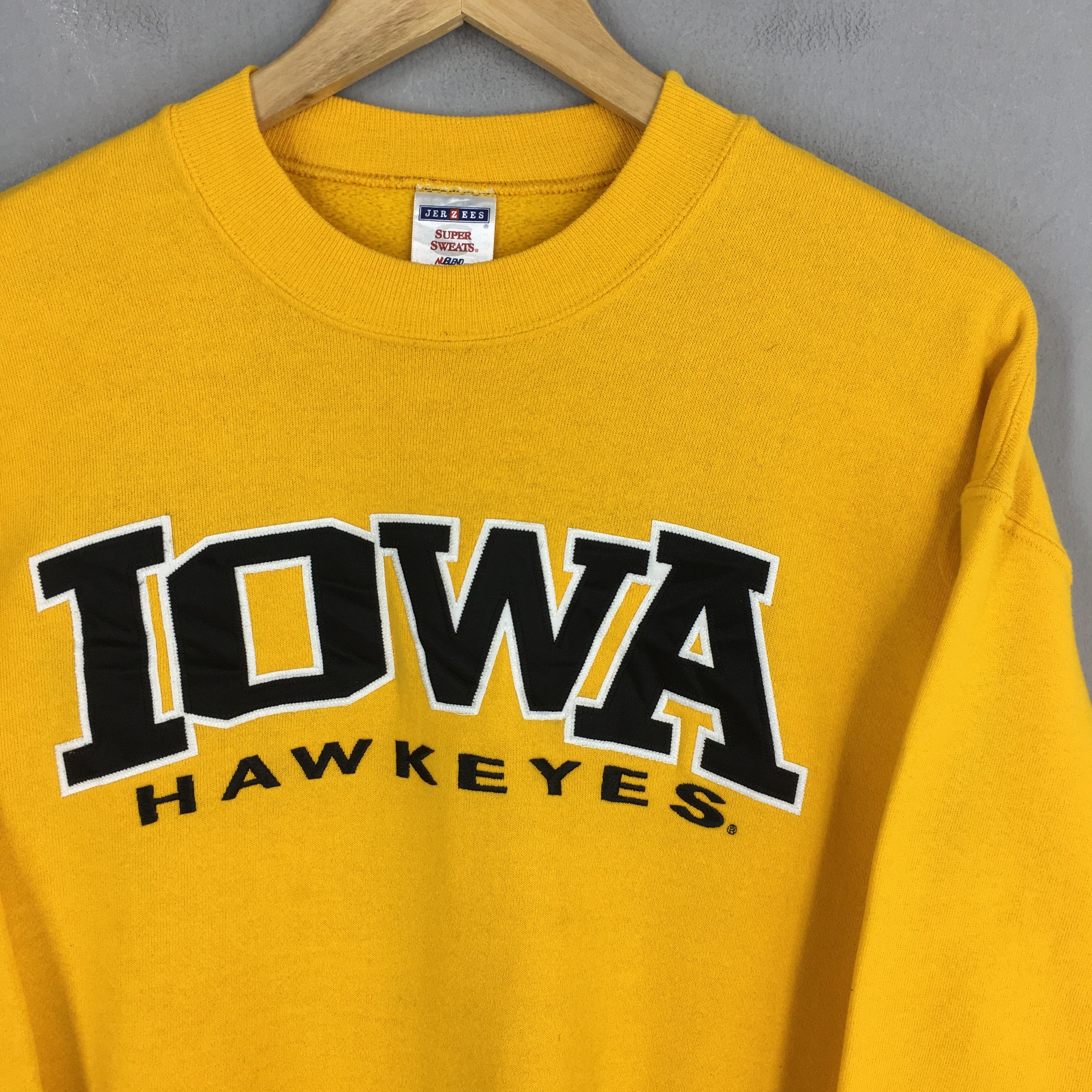 NCAA × Vintage Vintage Iowa Hawkeyes Football Yellow Sweatshirt Medium Size US M / EU 48-50 / 2 - 2 Thumbnail