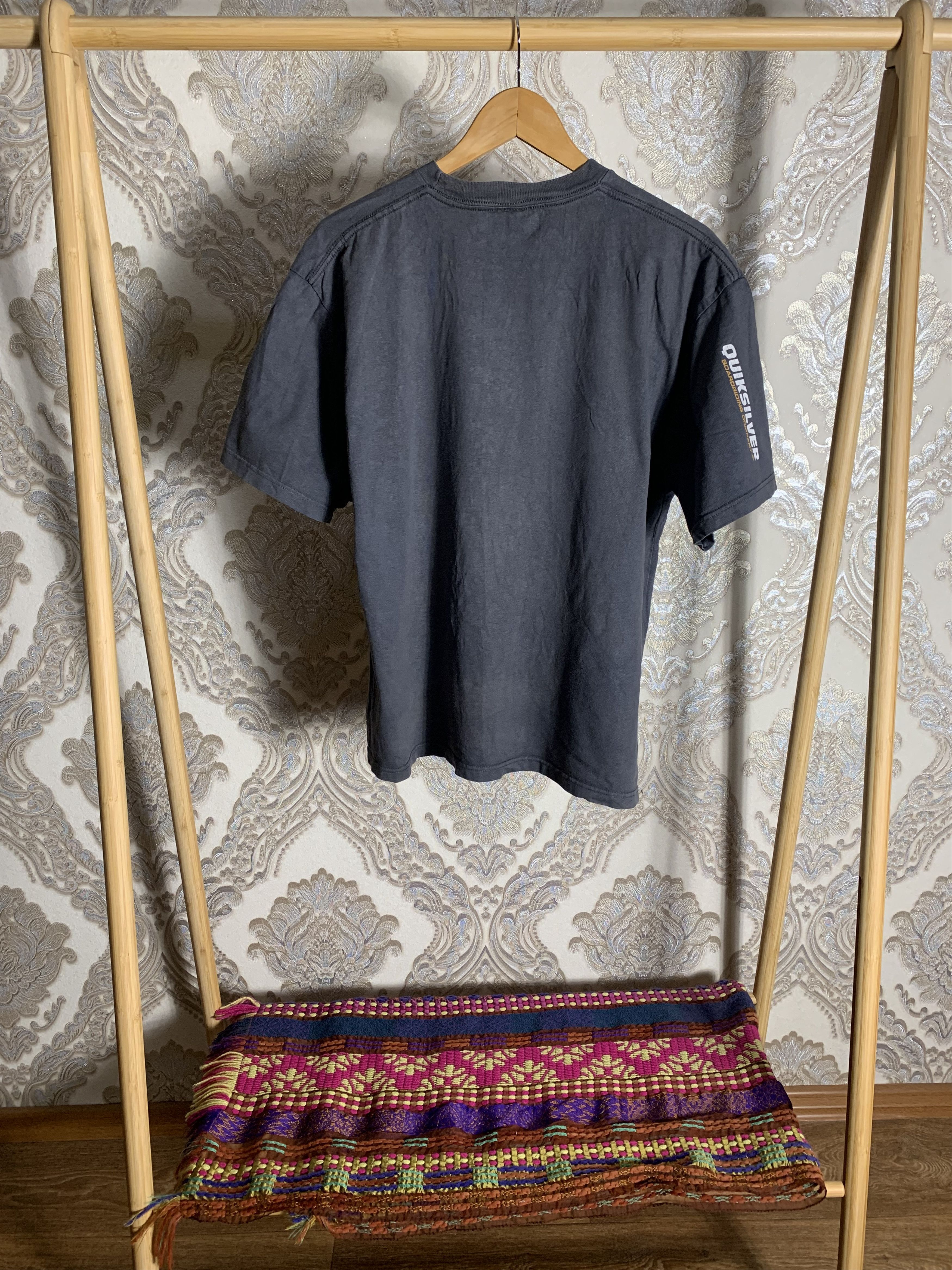 Quiksilver VINTAGE QUIKSILVER SURF RETRO T-SHIRT SKATEBOARD Y2K 90s Size US L / EU 52-54 / 3 - 5 Thumbnail