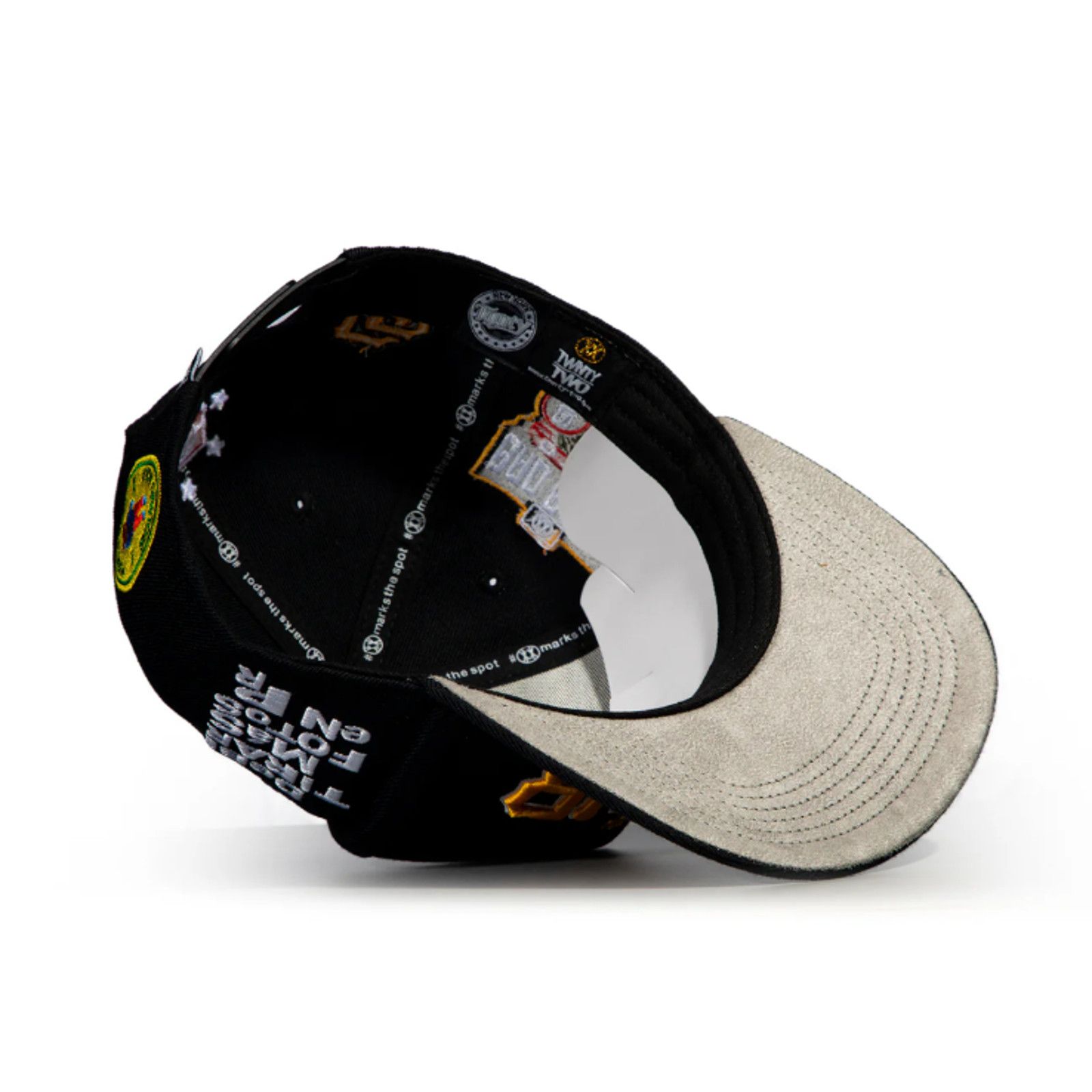 TWNTY-TWO Bad Bunny Snapback Hat black TWNTY TWO DTMF 2025 NEW Size ONE SIZE - 5 Thumbnail