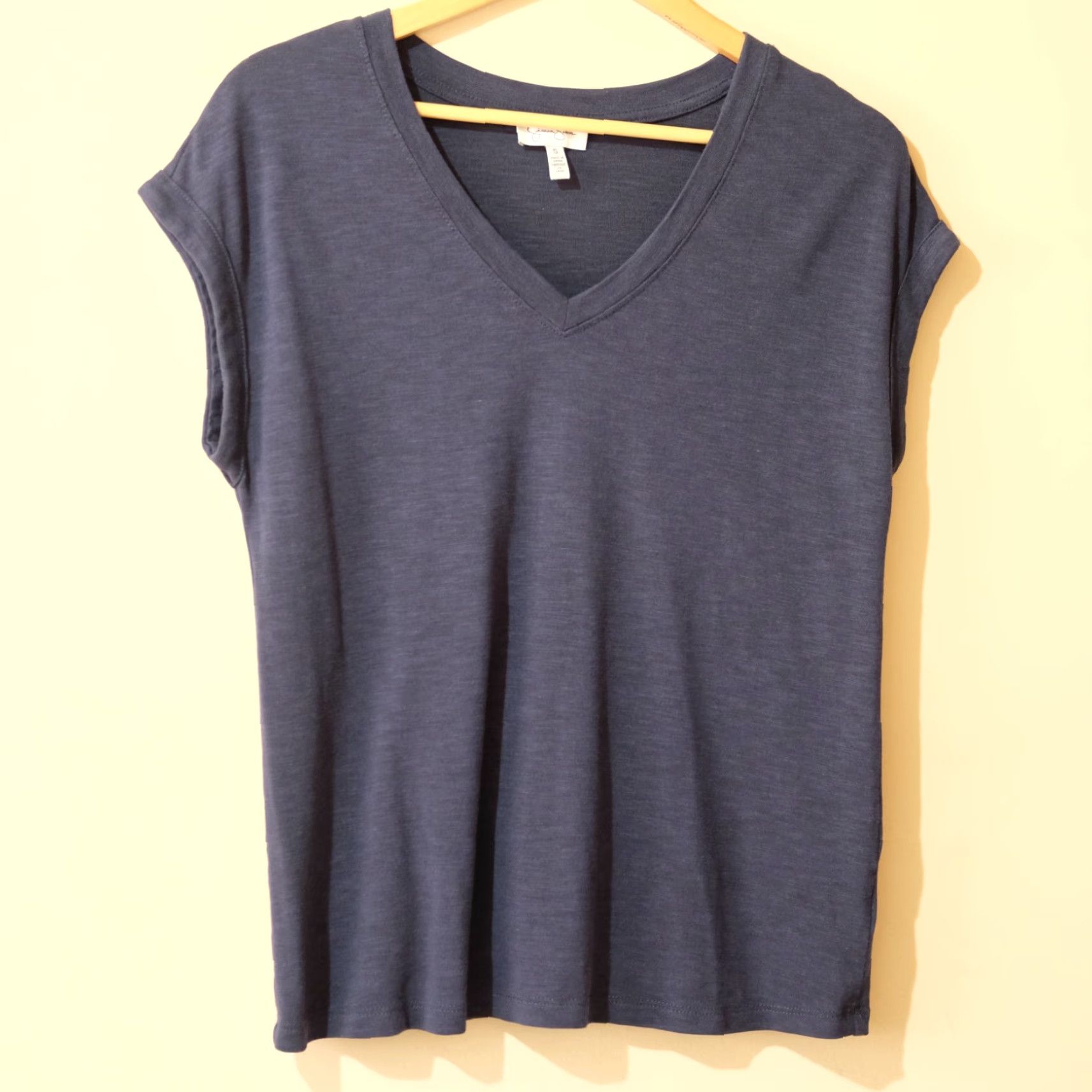 Jessica Simpson Jessica Simpson Knit Top Shirt Navy Women's S V-Neck Dolman Short Sleeve Knit Top Size S / US 4 / IT 40 - 2 Thumbnail