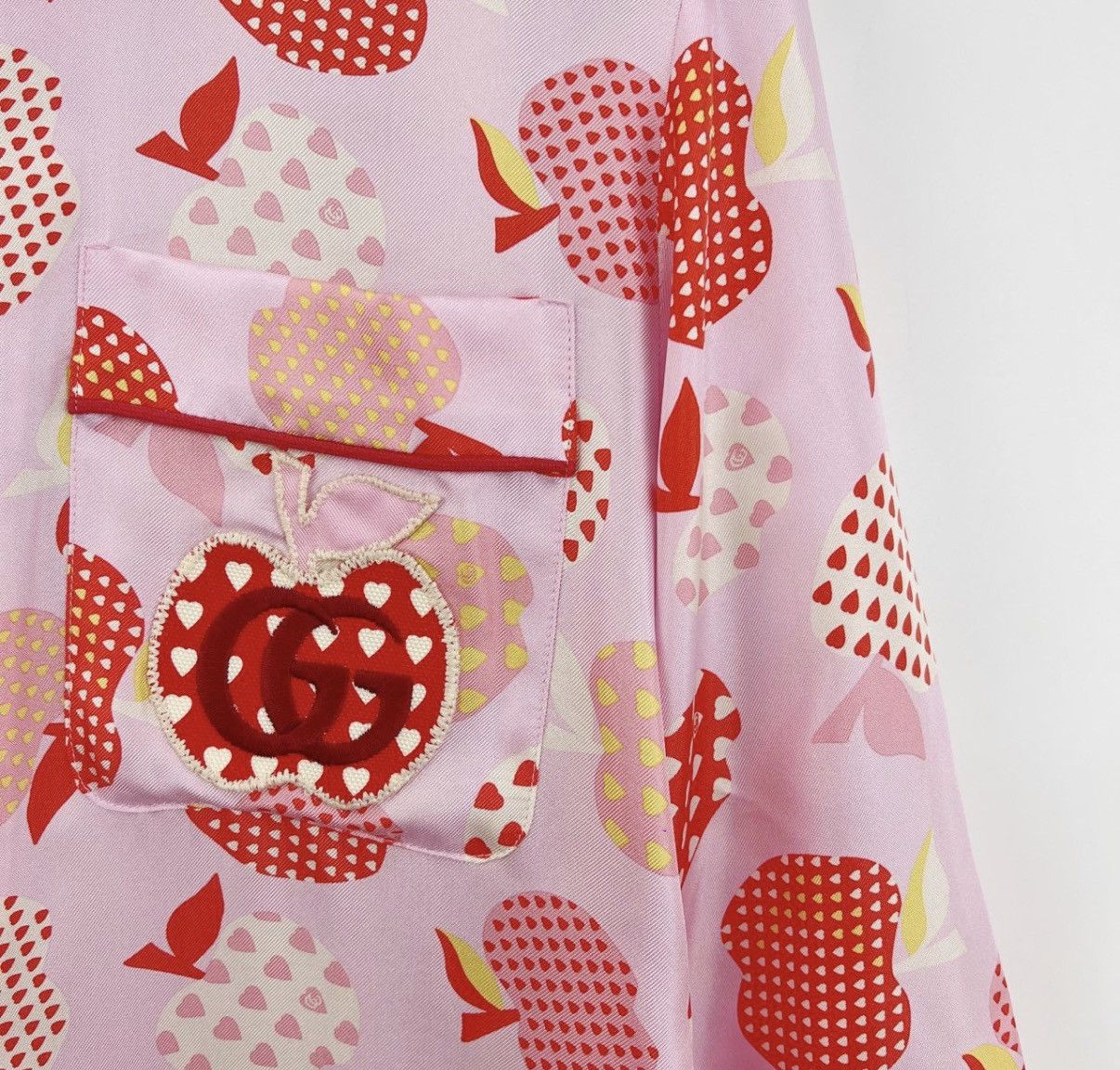 Gucci Gucci/Pink Heart Apple All-Over Print Long Sleeve Shirt K12 Size XS / US 0-2 / IT 36-38 - 5 Thumbnail