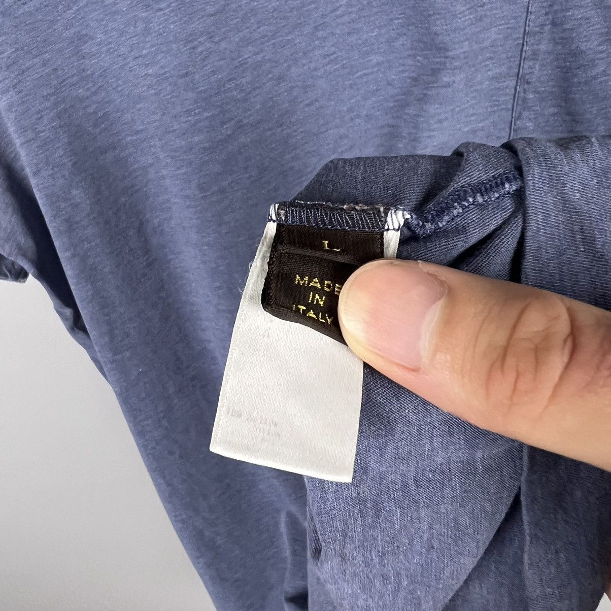 Louis Vuitton LAST DROP Louis Vuitton tee Size L / US 10 / IT 46 - 7 Thumbnail