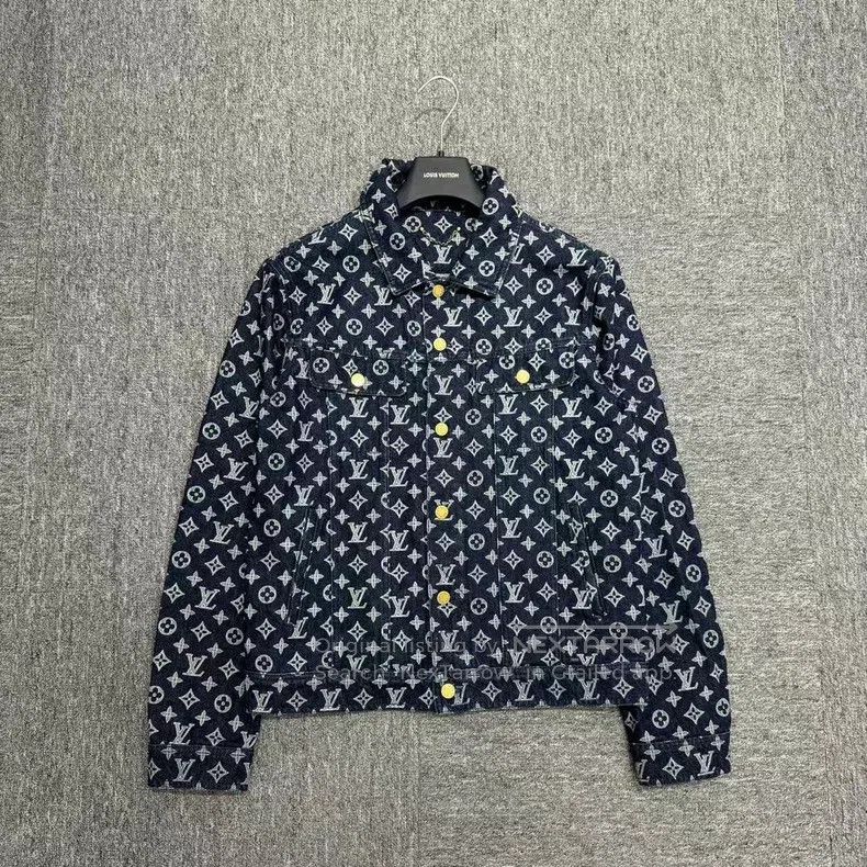 Louis Vuitton Louis Vuitton Original presbyopic full print denim jacket Size US M / EU 48-50 / 2 - 1 Thumbnail
