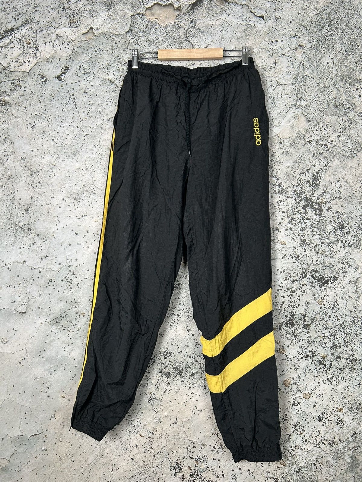 Adidas Vintage Adidas 90s Three Stripes Sweatpants Football Sport Size US 32 / EU 48 - 1 Thumbnail