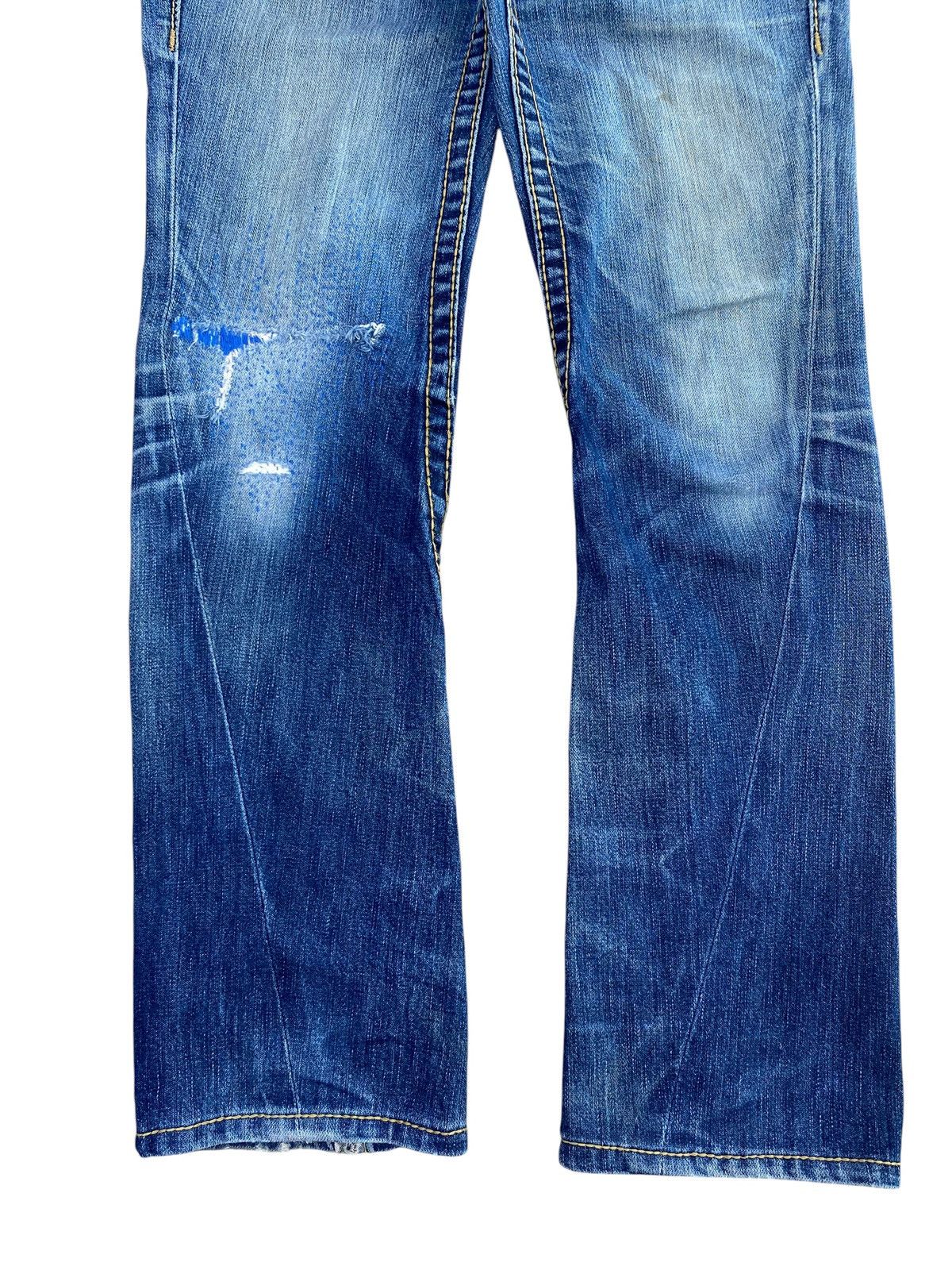 True Religion True Religion Whiskers Faded Wash Style Twist Leg Jeans Size US 30 / EU 46 - 9 Thumbnail