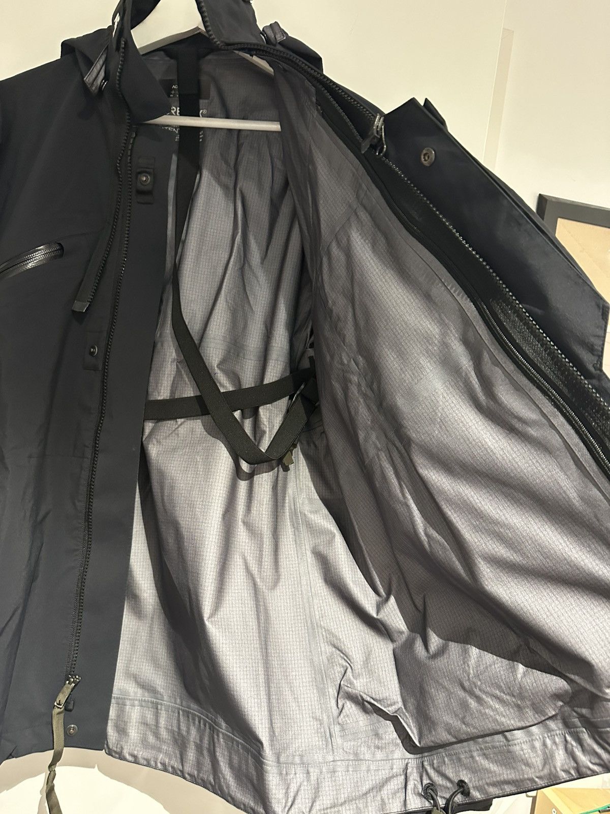 Acronym Acronym J1A-GT 2.2 Size US M / EU 48-50 / 2 - 5 Thumbnail