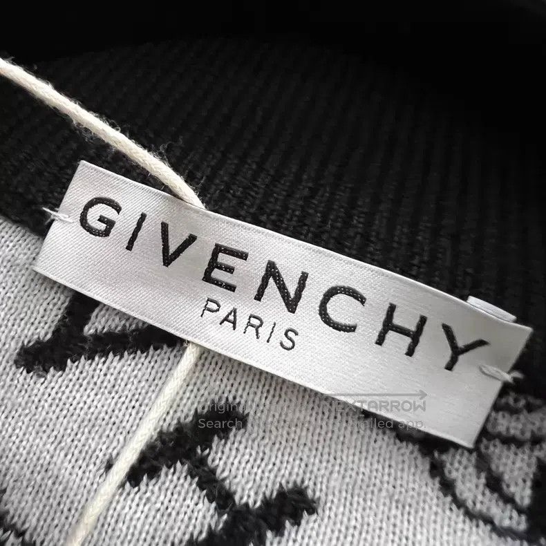 Givenchy Givenchy Diagonal Stripe Logo Printed Knit Jacket Size US S / EU 44-46 / 1 - 3 Thumbnail