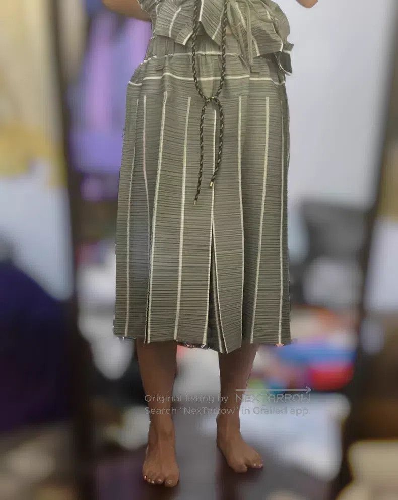 Issey Miyake Issey Miyake Gray Short Sleeve Size L / US 10 / IT 46 - 2 Thumbnail