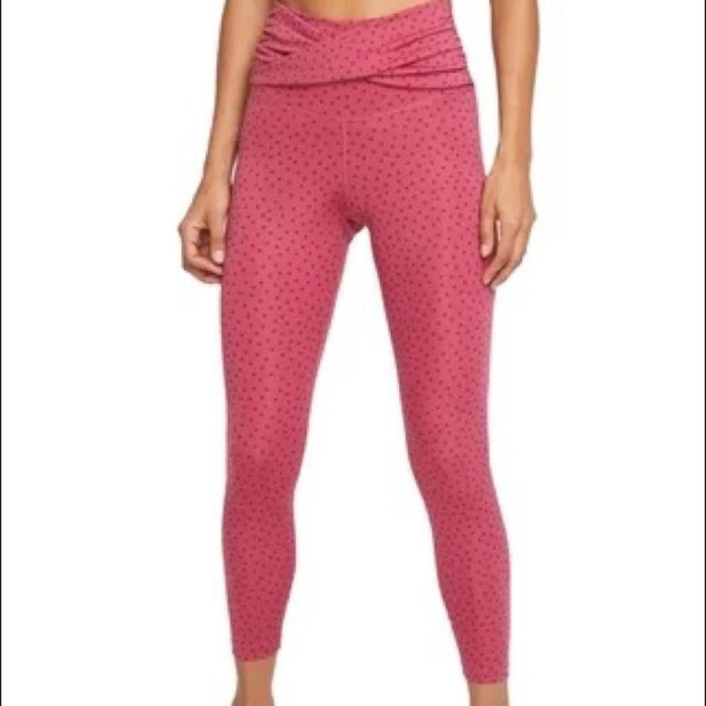 Nike Nike Pink Polka Dot Yoga Dots 7/8 Capri Leggings Size 26" / US 2 / IT 38 - 2 Thumbnail