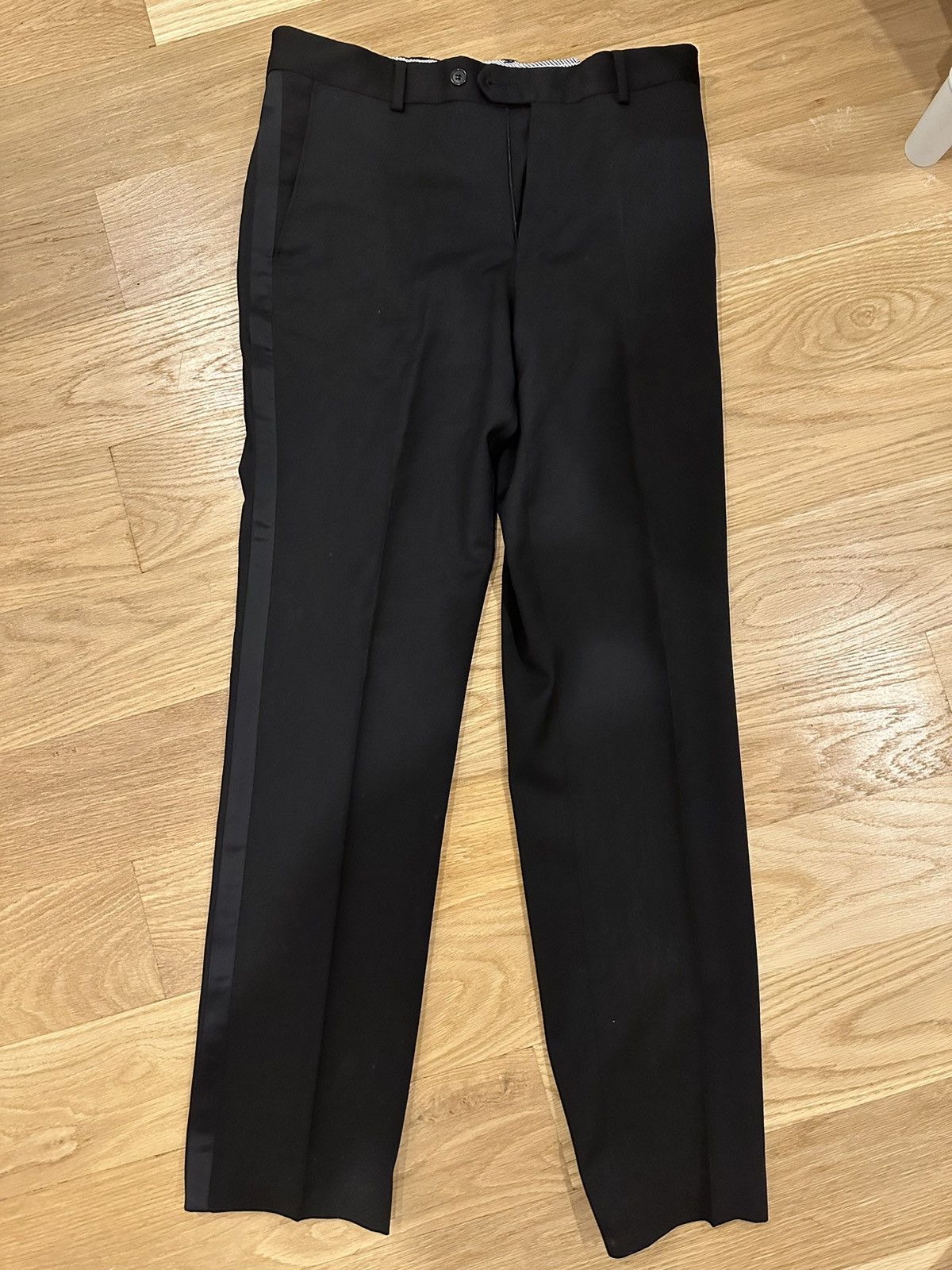 Hawes & Curtis Black Hewes & Curtis Tuxedo Size 46R - 3 Thumbnail