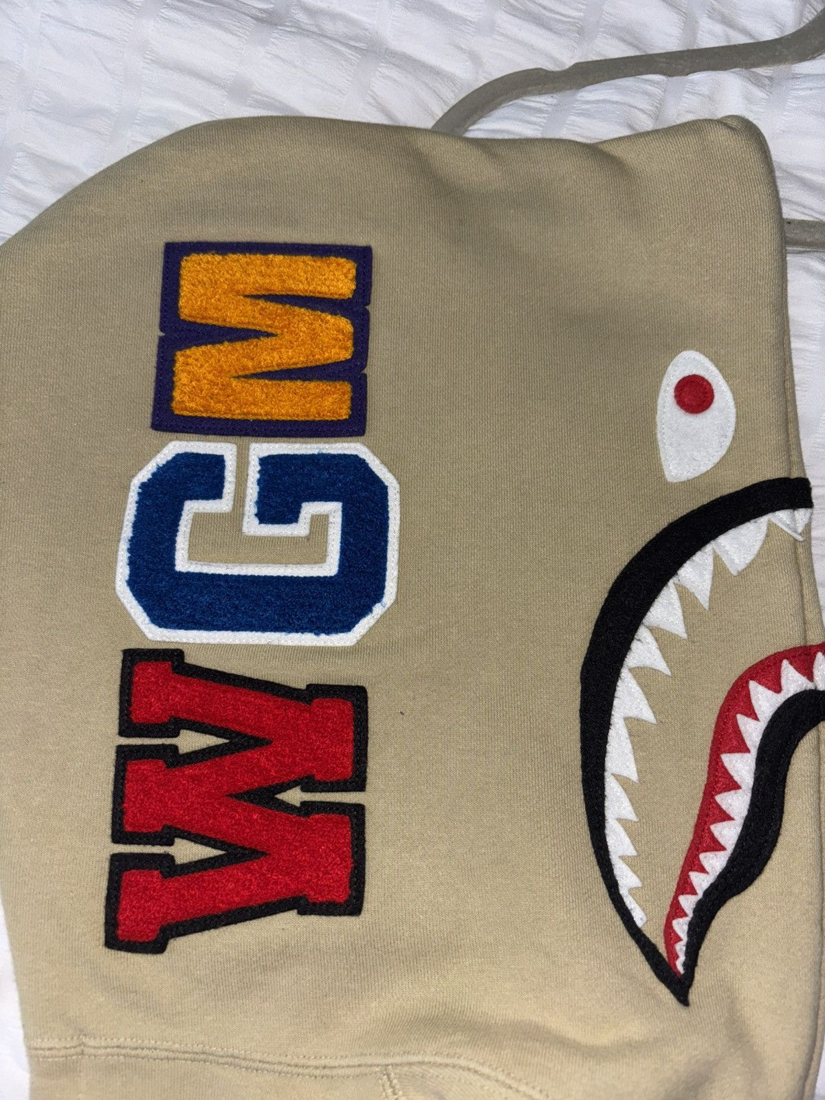 Bape Rare Bape full zip shark hoodie xxxl/3x i am plugging ! Size US XXL / EU 58 / 5 - 8 Thumbnail