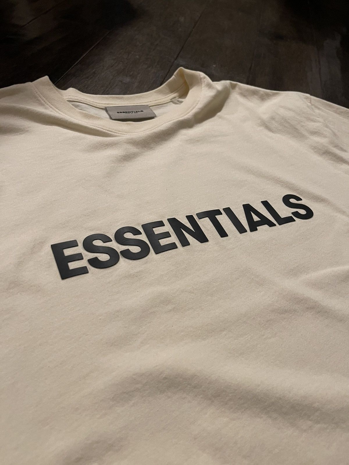 Essentials × Fear of God fear of god x essentials cream t shirt Size US S / EU 44-46 / 1 - 2 Thumbnail