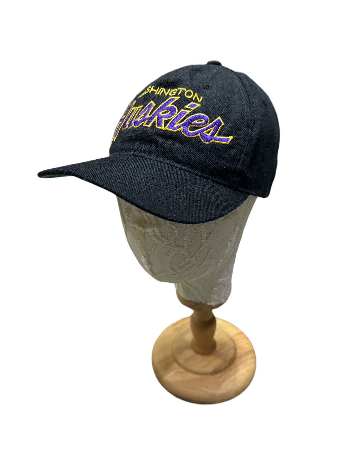 NCAA × Sports Specialties × Vintage WASHINGTON HUSKIES SCRIPT SNAPBACK HAT CAP Size ONE SIZE - 2 Thumbnail