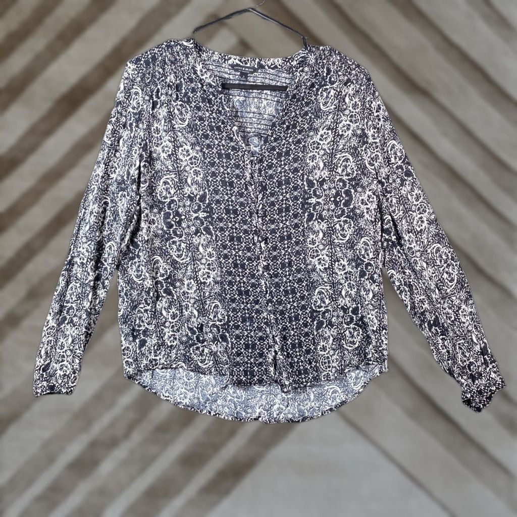Lucky Brand Lucky Brand Blouse Womens Floral V-Neck Sheer Chiffon Hook Loop Small Black White Boho Casual Shirt Womens XS/S Size S / US 4 / IT 40 - 1 Thumbnail