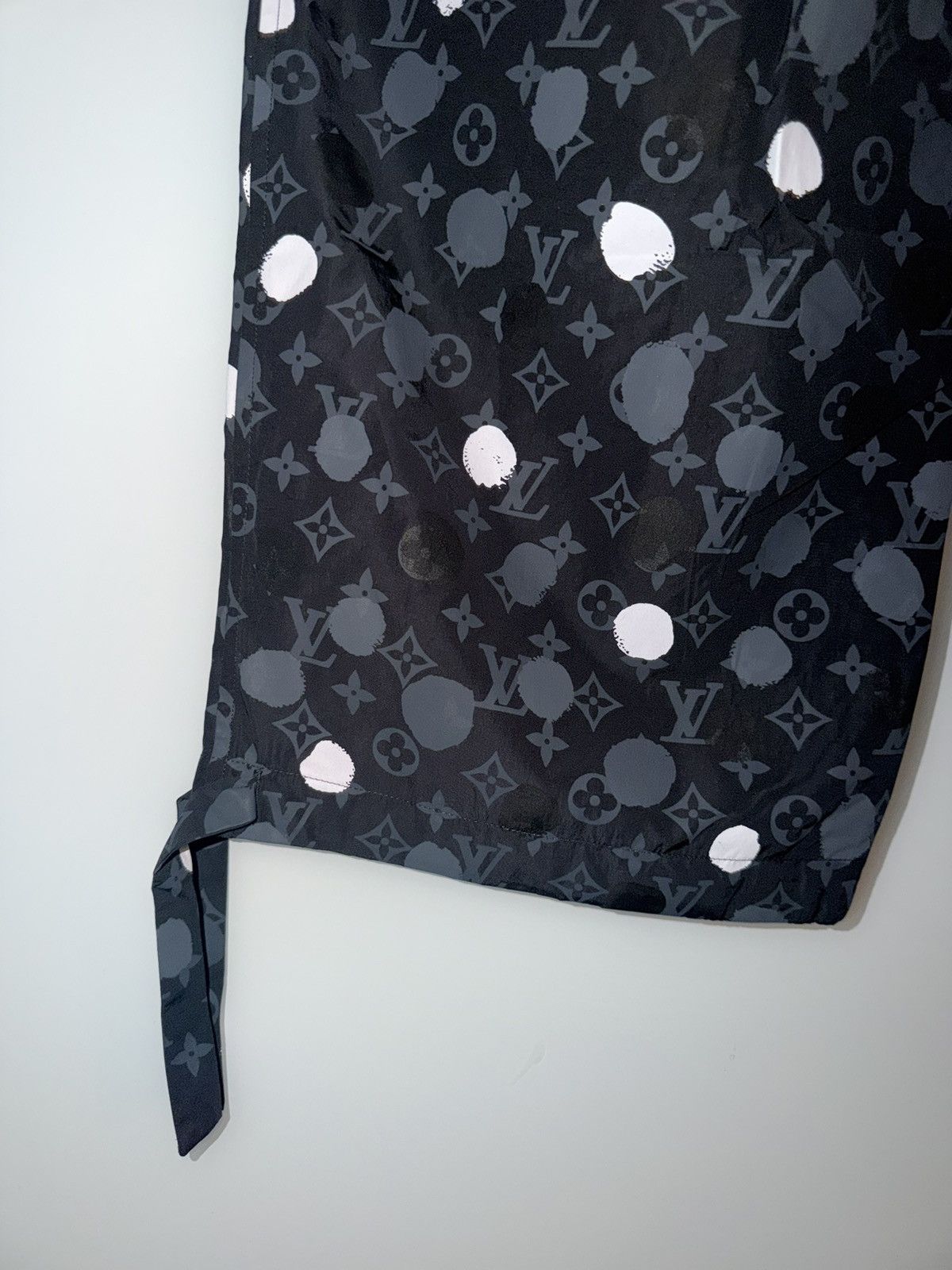 Louis Vuitton × Yayoi Kusama Louis Vuitton x Yoyoi Kusama Cargo Pants Size US 40 / EU 56 - 2 Thumbnail