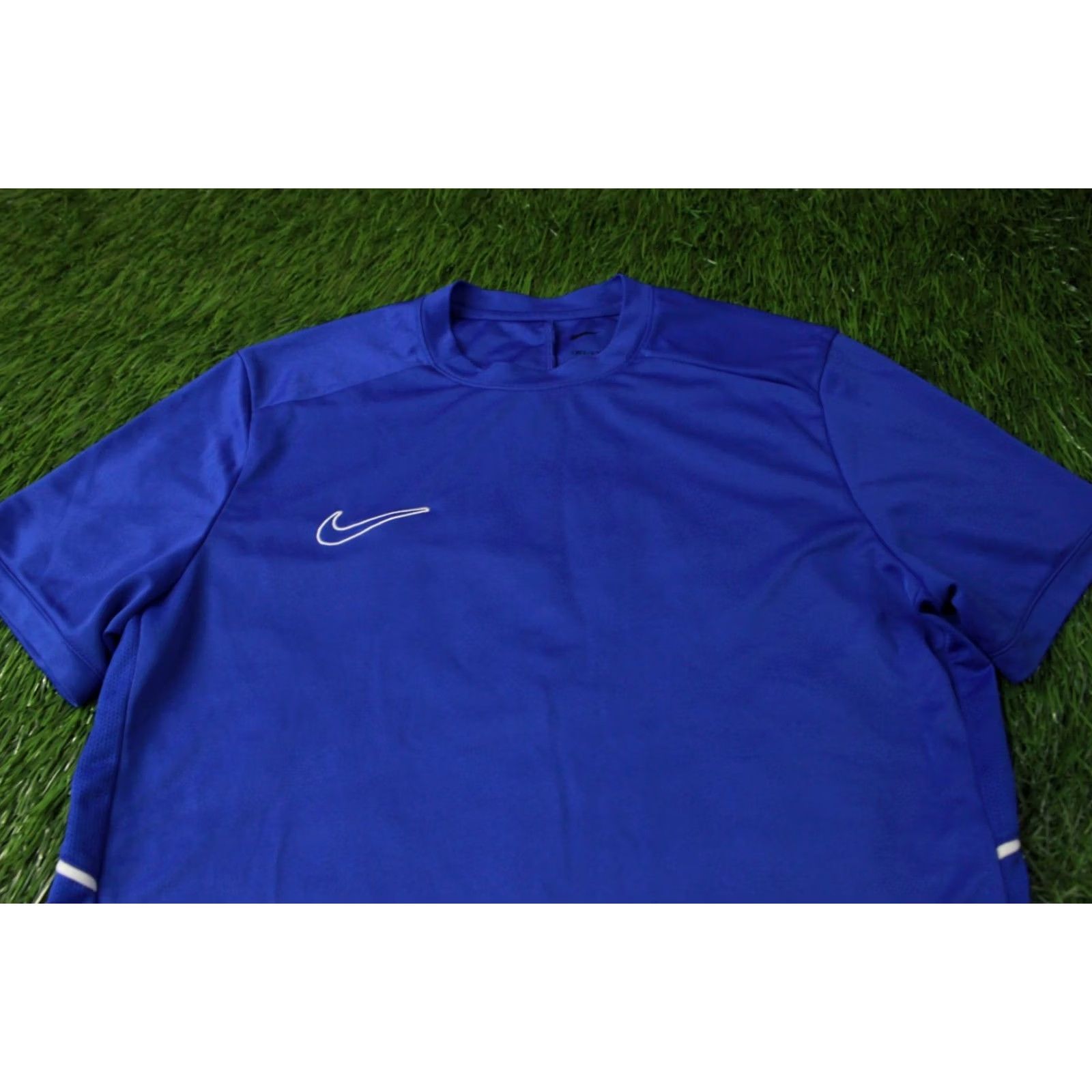Nike Nike Academy Dri-Fit Original 2025 Men Football Shirt Jersey Tee L Blue Nike Academy Dri-Fit Football Shirt Men L Blue Size US L / EU 52-54 / 3 - 3 Thumbnail