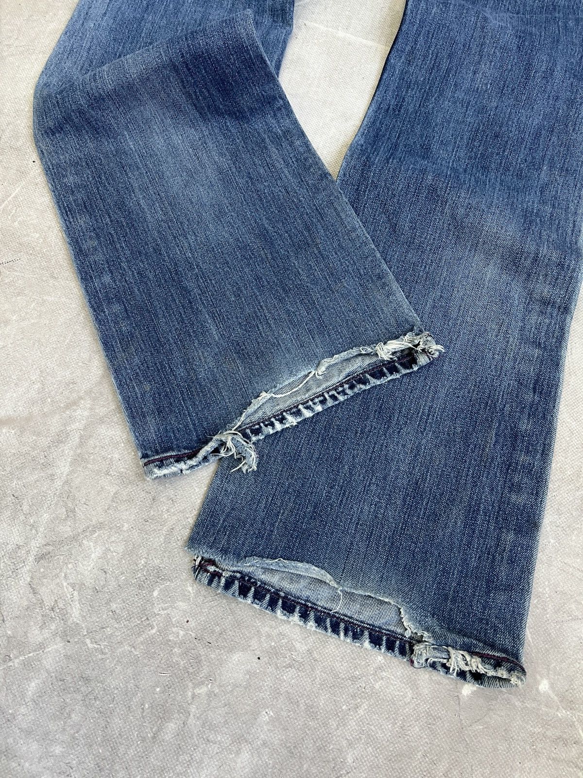 Diesel Diesel distressed retro flared jeans y2k epoch Size US 30 / EU 46 - 11 Thumbnail