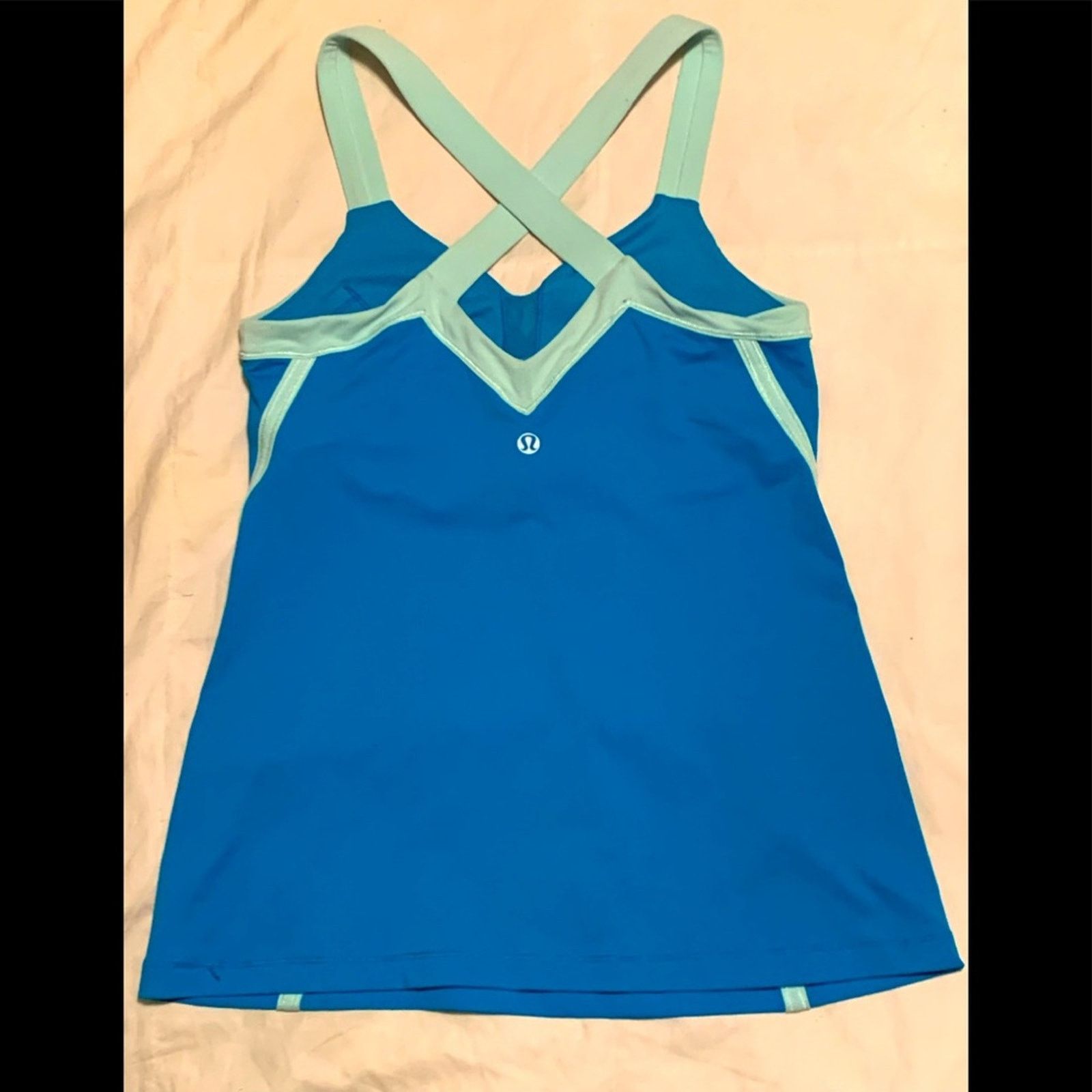 Lululemon WOMENS LULULEMON ATHLETIC TANK TOP WITH SPORTS BRA SIZE 6 Size M / US 6-8 / IT 42-44 - 1 Thumbnail