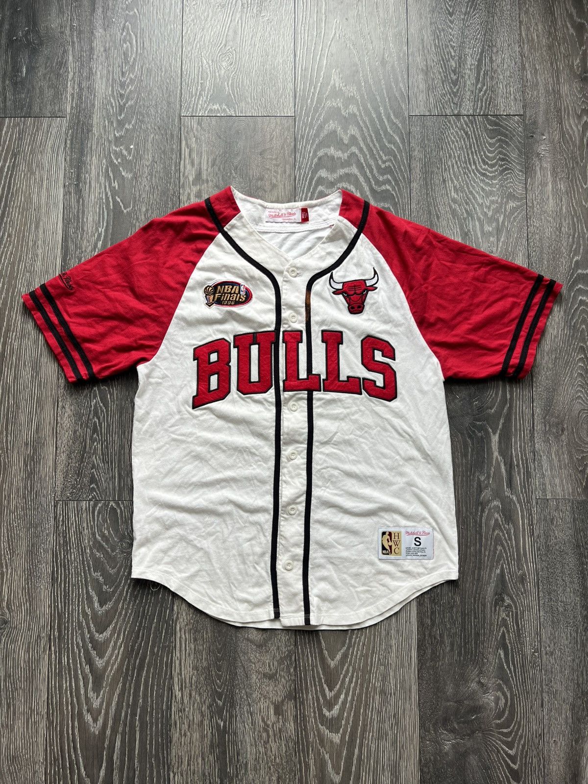 Mitchell & Ness Authentic Shirt Chicago Bulls Size US S / EU 44-46 / 1 - 1 Thumbnail