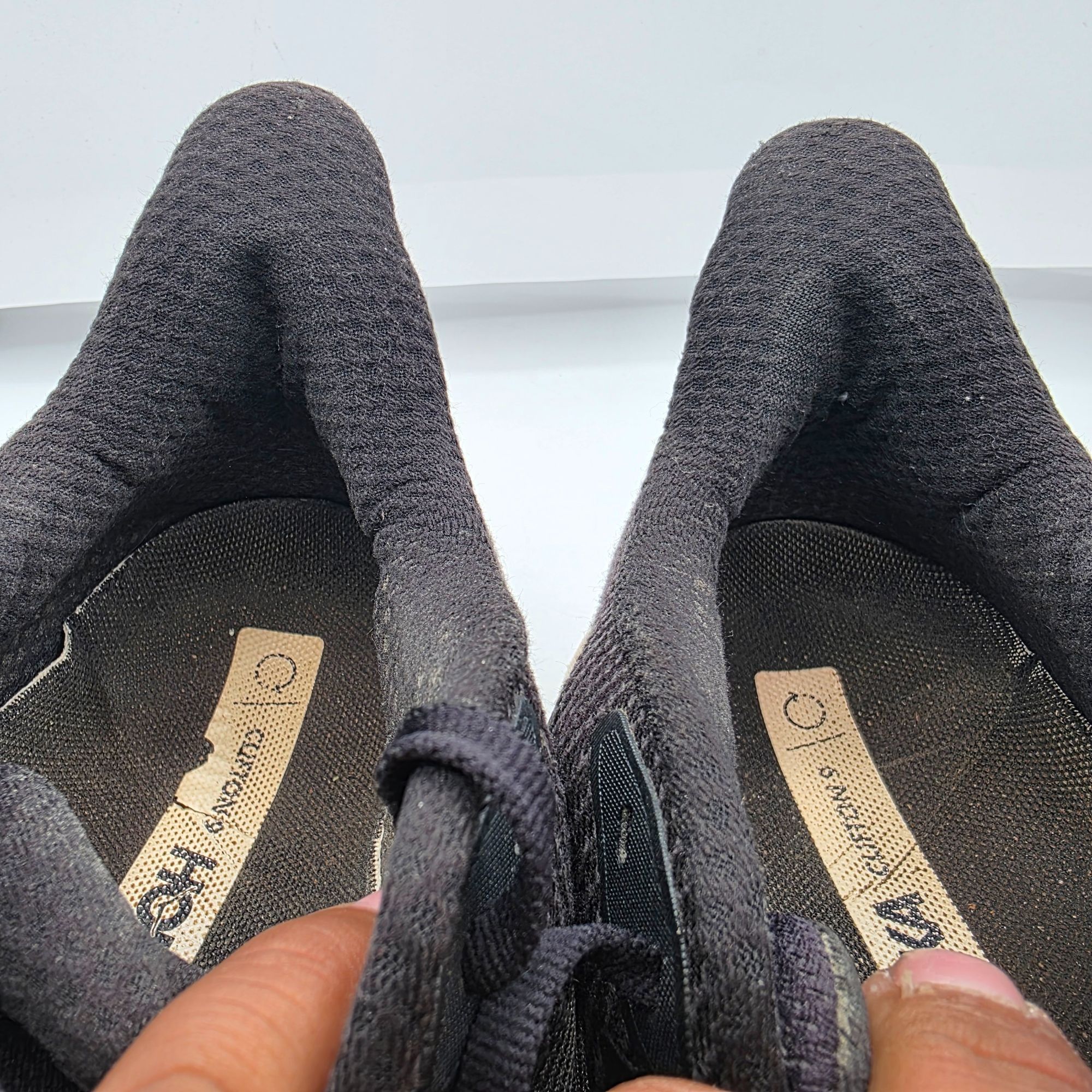 Hoka Hoka One One Clifton 9 Womens Size 12 Black Lightweight Athl Size US 12 / IT 42 - 7 Thumbnail