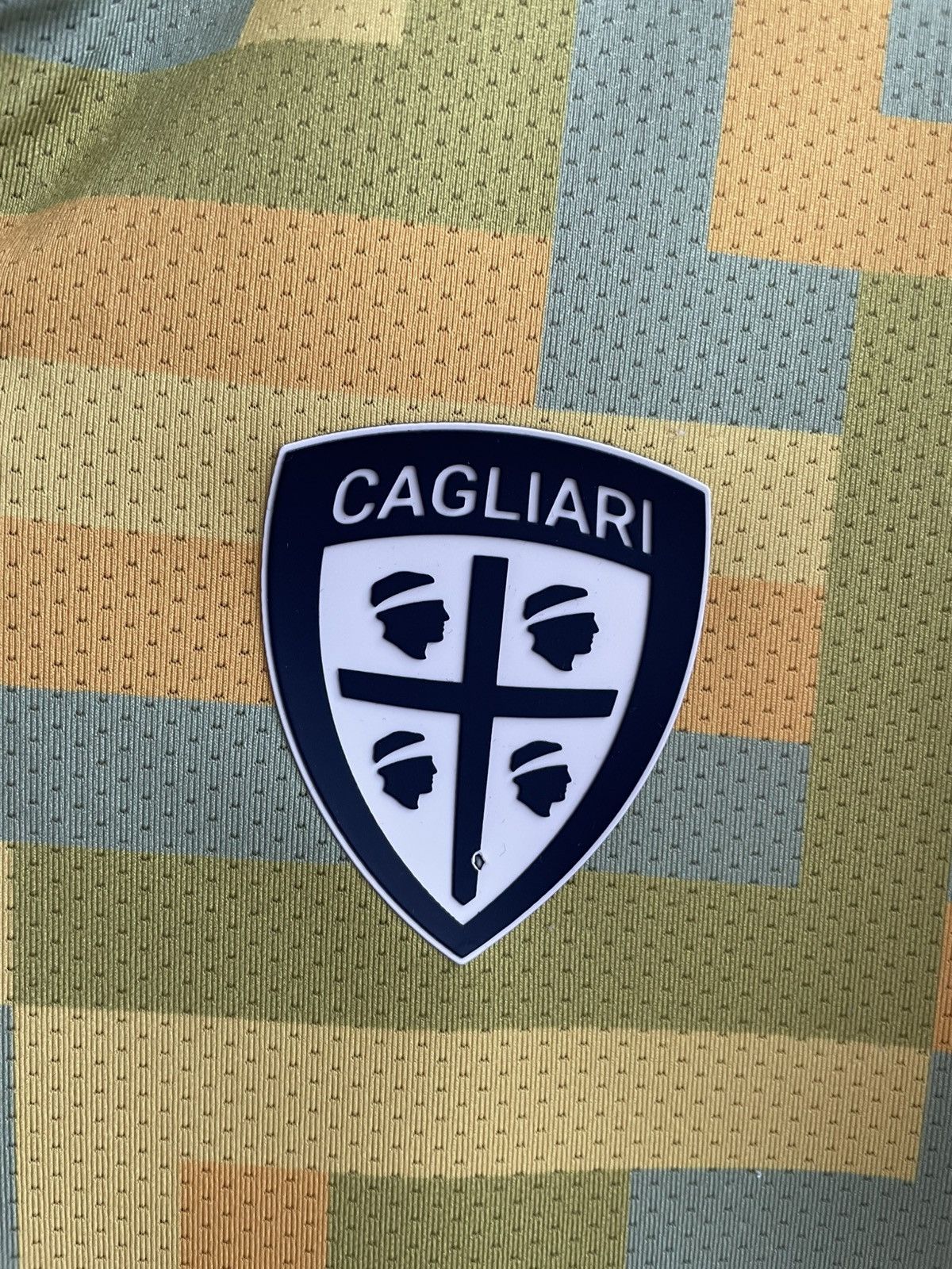 Vintage Cagliari Calcio 2022 2023 Third Football Soccer Jersey Shirt Size US S / EU 44-46 / 1 - 10 Thumbnail