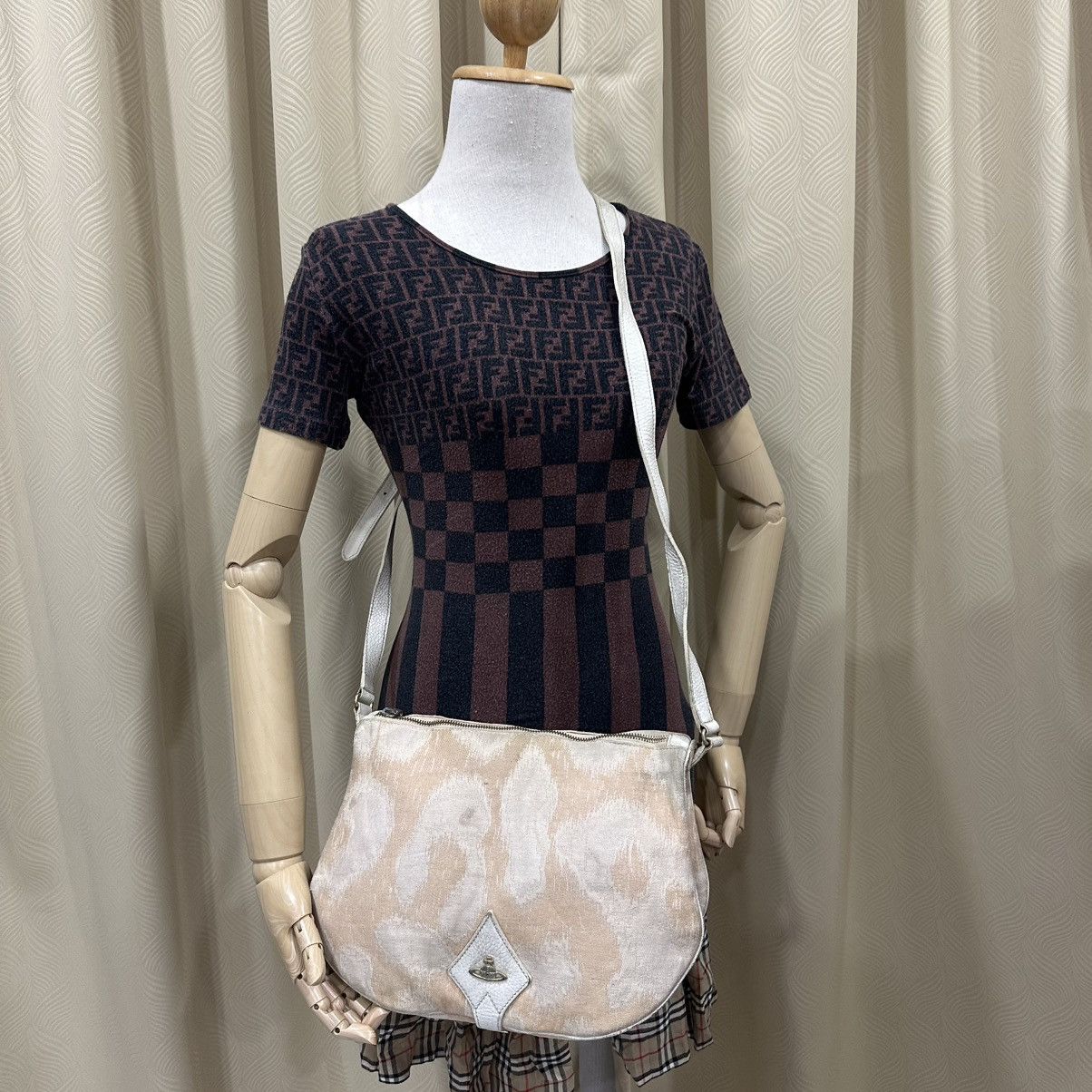 Vivienne Westwood ‼️YES‼️ VINTAGE VIVIENNE WESTWOOD CROSSBODY LIKE SAUMUR BAG Size ONE SIZE - 19 Thumbnail