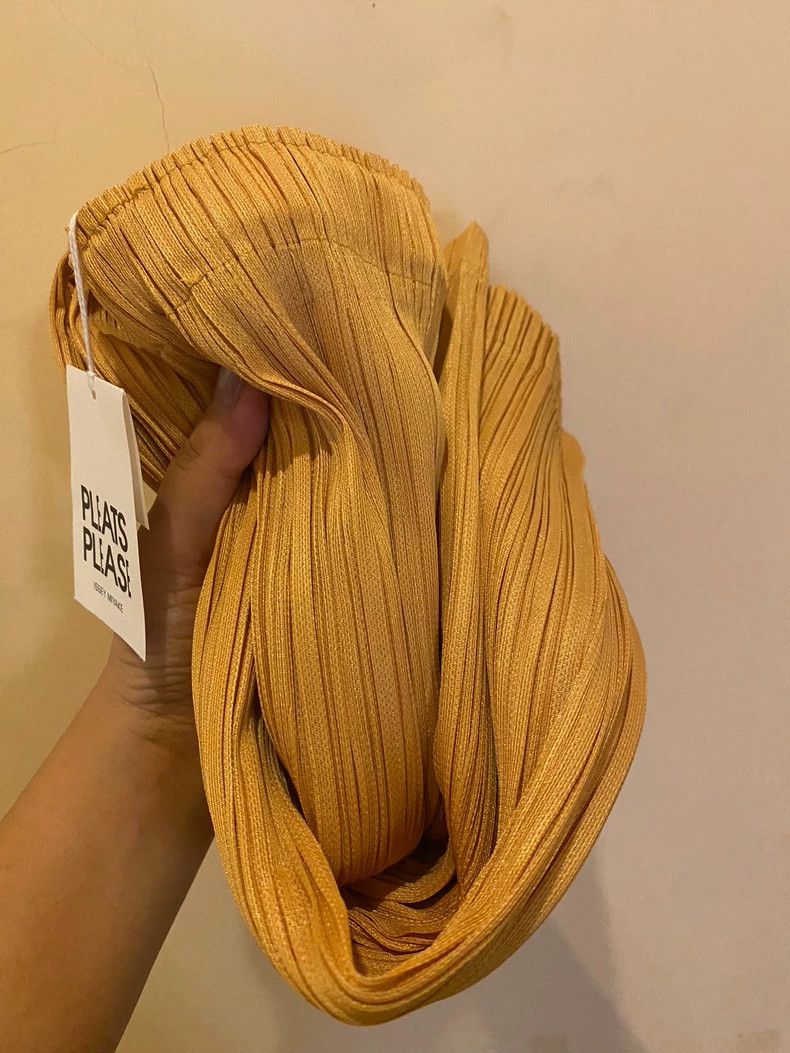 Issey Miyake Issey Miyake size:2 Mustard yellow pleated straight-leg pa Size 31" - 6 Thumbnail