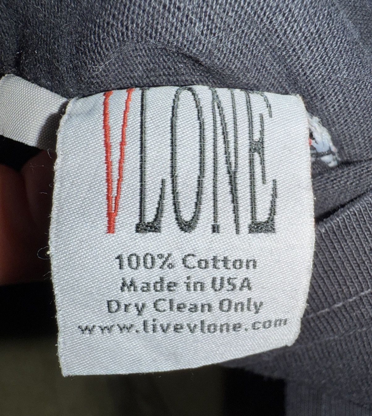 Vlone VLone “screw head” skull tee t-shirt, w/ large “V” on back! Size US M / EU 48-50 / 2 - 8 Thumbnail