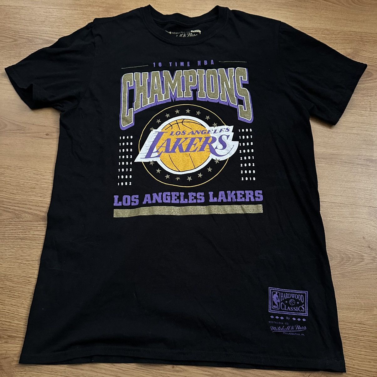 Mitchell & Ness × NBA Mitchell & Ness Los Angeles Lakers T-Shirt NBA Champions Size US M / EU 48-50 / 2 - 1 Thumbnail