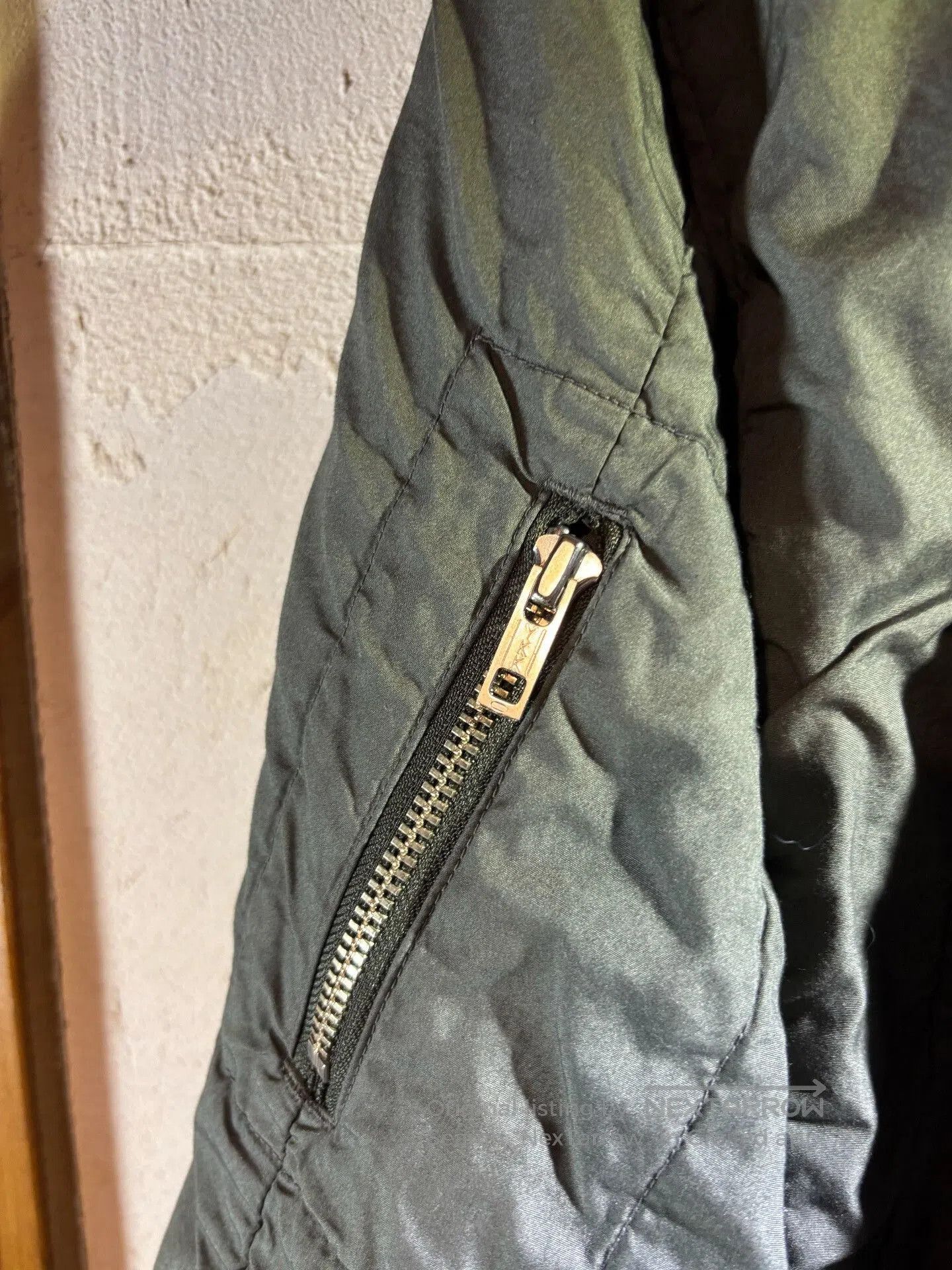 Natural Issue Issuethings Pleated Short Wide Flight Jacket. Size US M / EU 48-50 / 2 - 6 Thumbnail