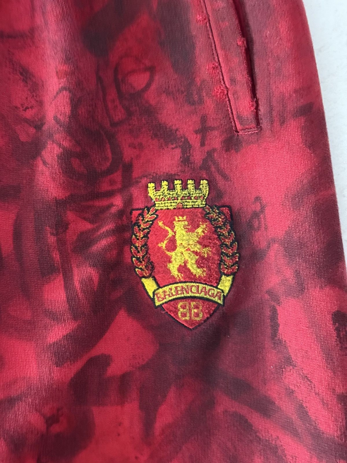 Balenciaga Balenciaga SS23 Red Skater Graffiti Sweatpants Sz.M Size US 34 / EU 50 - 3 Thumbnail