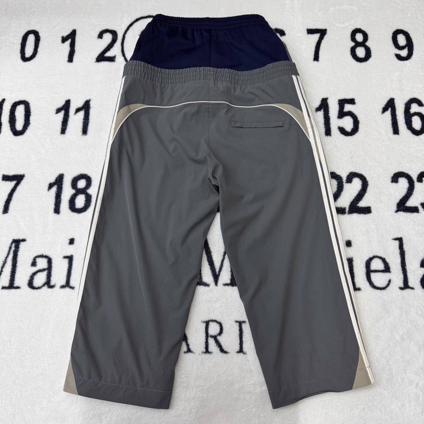 Balenciaga Balenciaga Double Waist Panel Pants Q10 Size US 30 / EU 46 - 2 Thumbnail