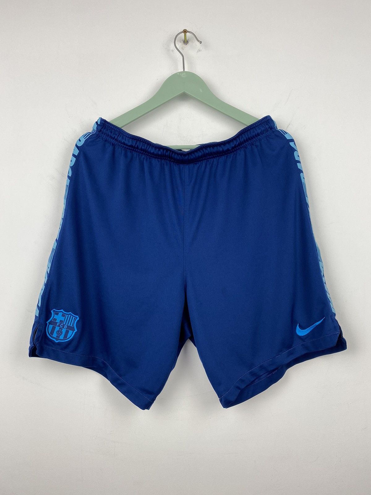 Nike Barcelona Nike Soccer Football Shorts PSG Arsenal Milan Size US 34 / EU 50 - 1 Thumbnail