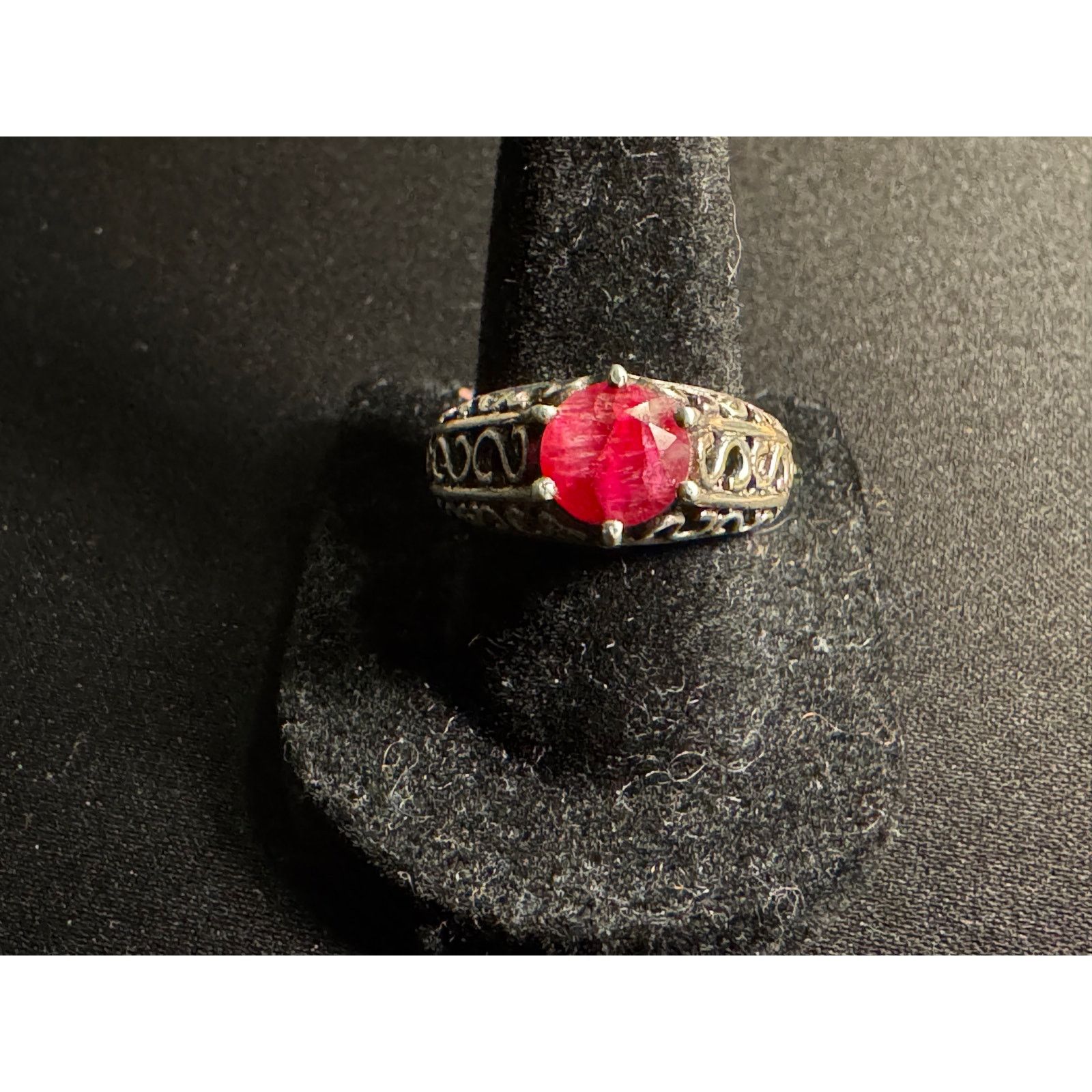 Other Vintage 925 Sterling Lab Created Ruby Ring Size 8 Size ONE SIZE - 2 Thumbnail