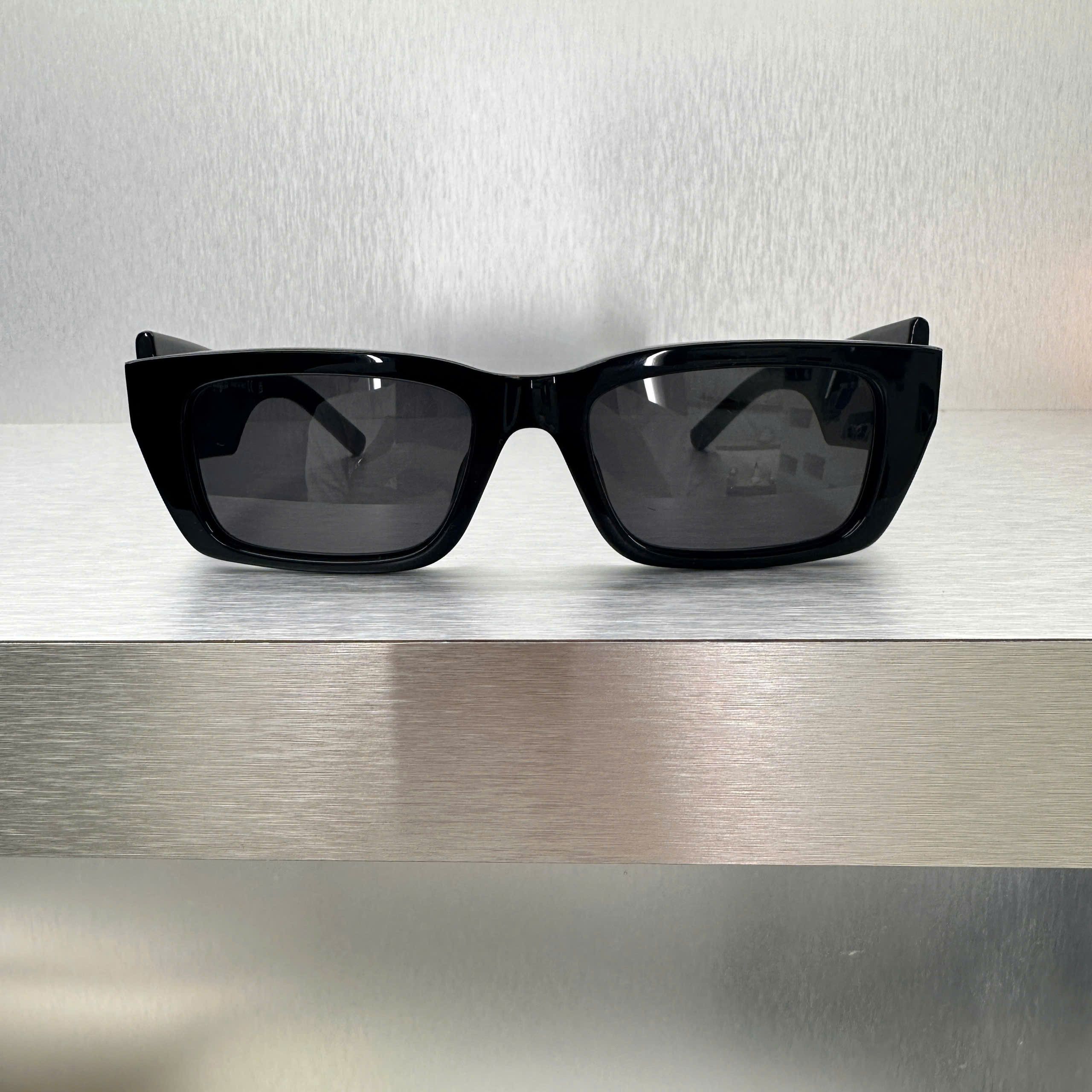 Palm Angels PALM ANGELS PERI002C99PLA001 1007 Sunglasses BLACK Size ONE SIZE - 8 Thumbnail