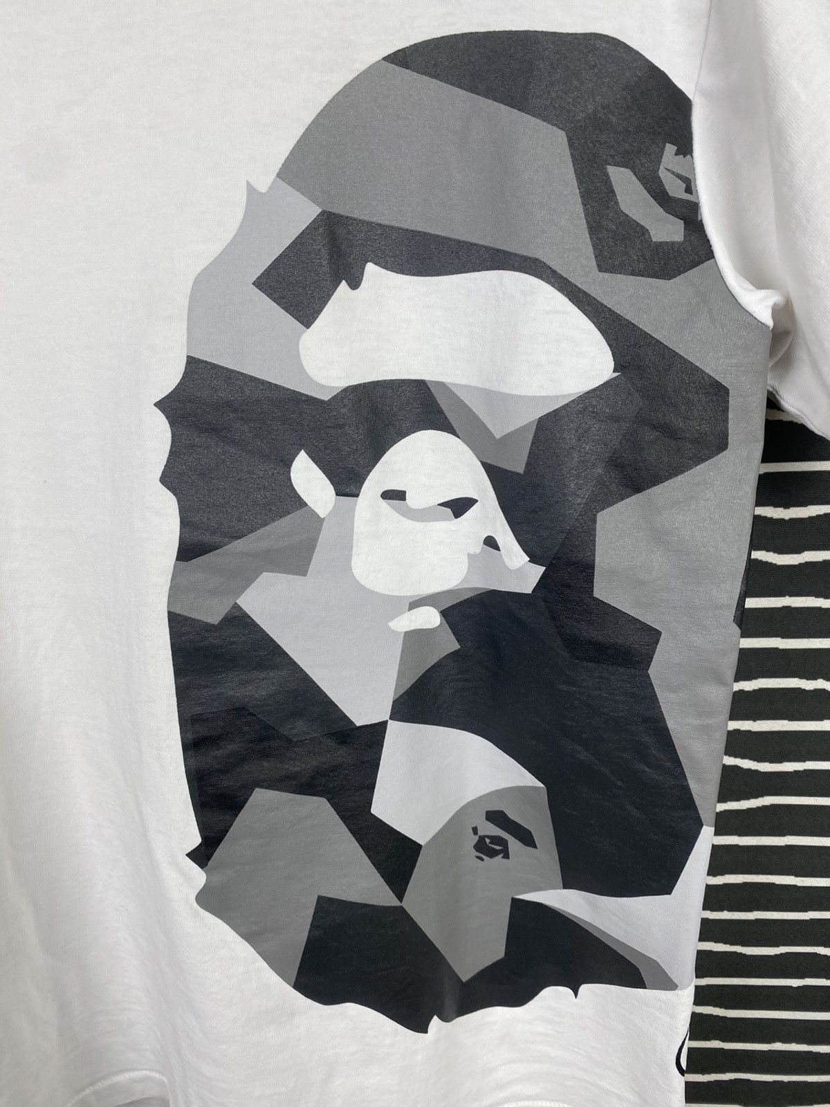 Bape Bape Side Big Ape Head Tee Size US M / EU 48-50 / 2 - 3 Thumbnail