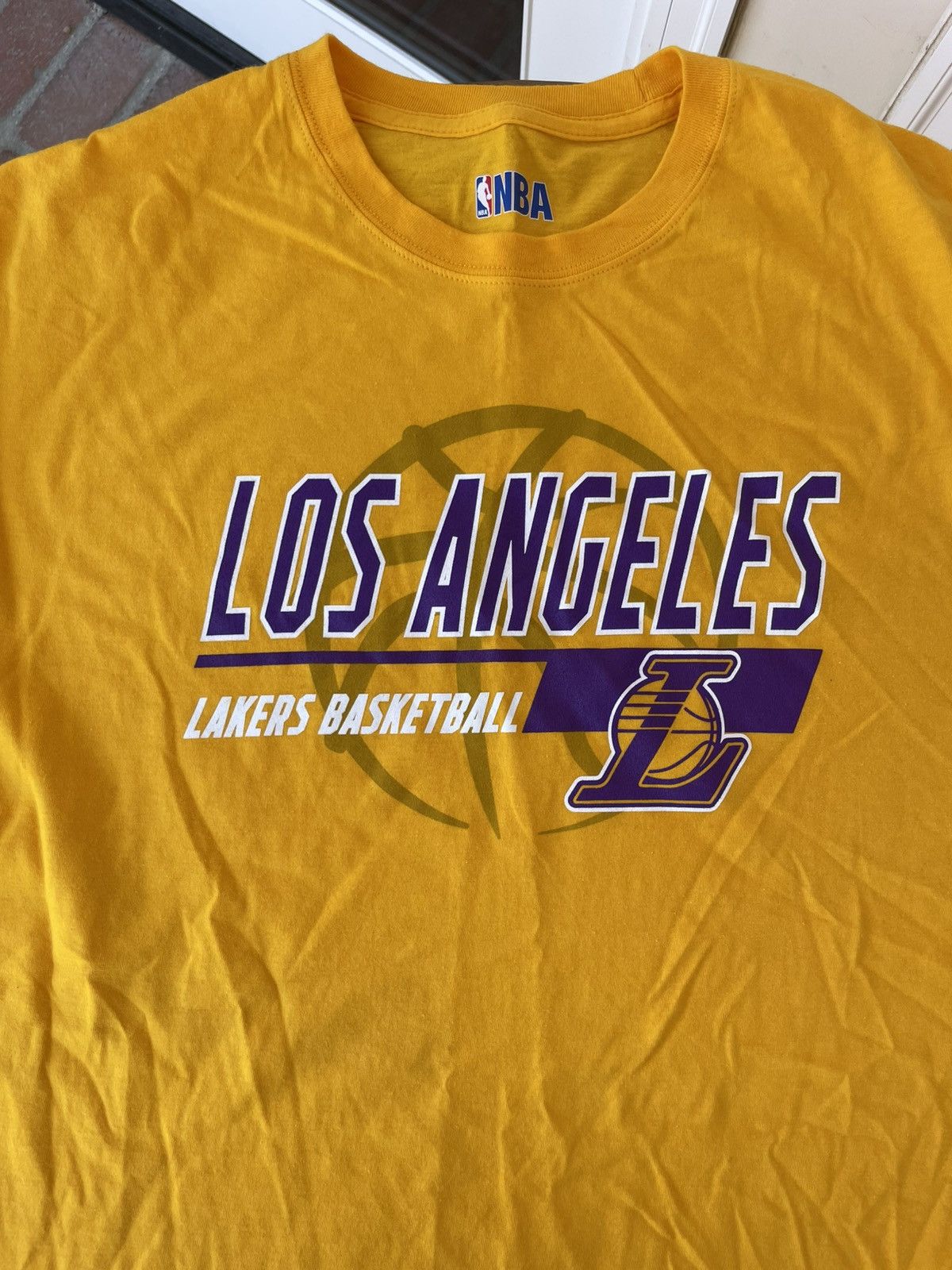 NBA Men’s Los Angeles Lakers NBA cotton t-shirt sz 2XL #NBA Size US XXL / EU 58 / 5 - 3 Thumbnail