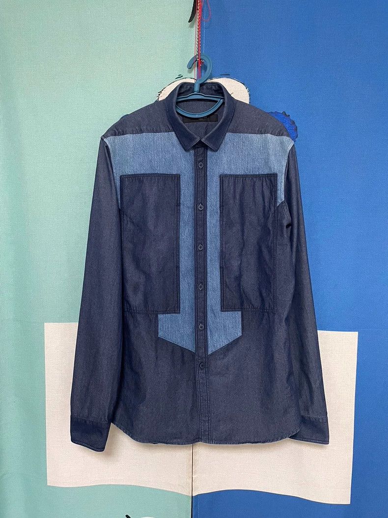 Givenchy Givenchy Denim shirt with dual-color denim patchwork and a Size US L / EU 52-54 / 3 - 1 Thumbnail