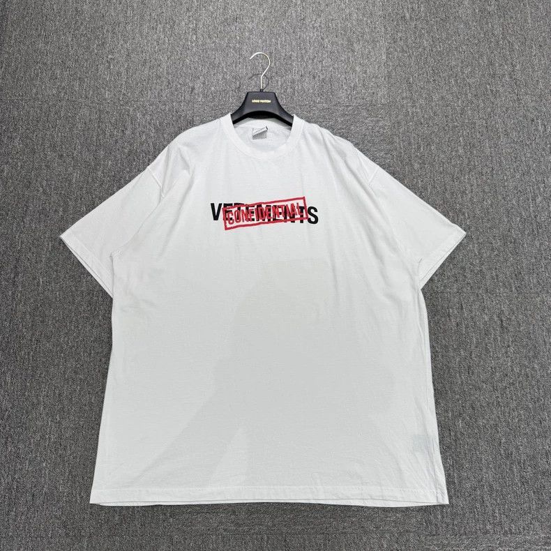 Vetements Fake Two-Piece Long Sleeve Shirt with Pink Pig