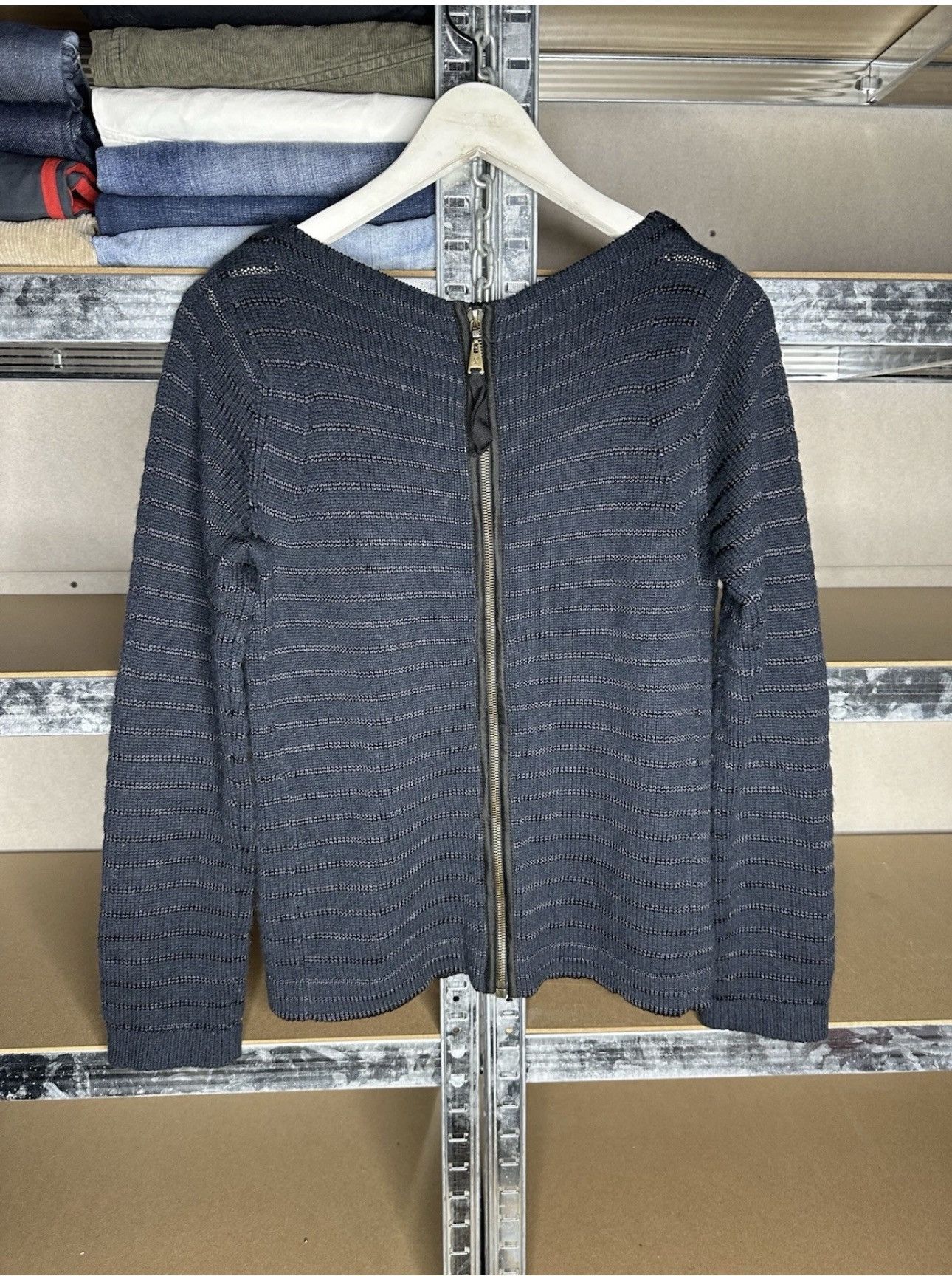 Louis Vuitton Louis Vuitton Women's Knit Sweater Size L Black Wool Zip LV Size L / US 10 / IT 46 - 2 Thumbnail