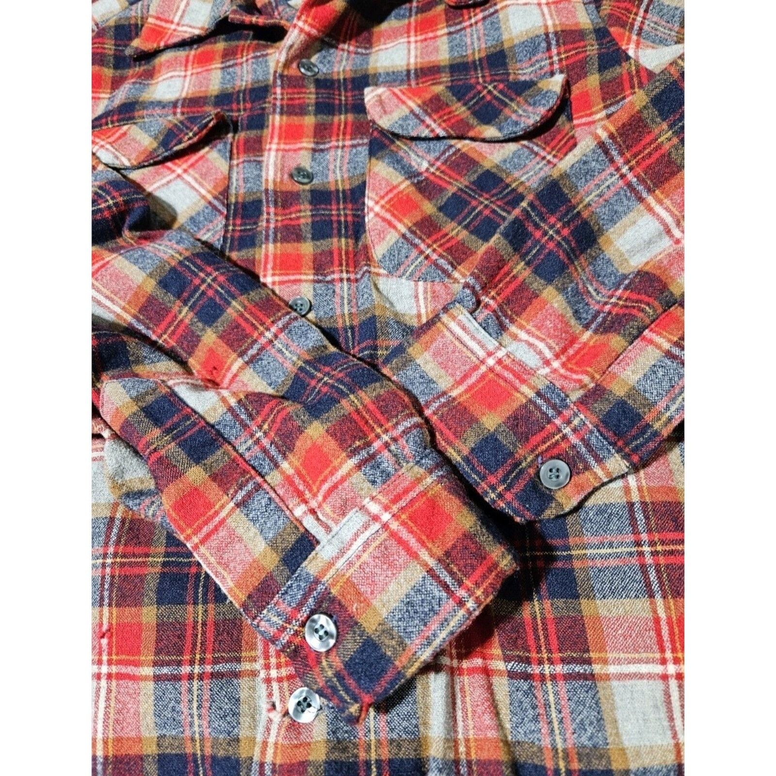 Pendleton 70s Pendleton Men L Wool Board Shirt USA Distressed Vintage Size US L / EU 52-54 / 3 - 8 Thumbnail