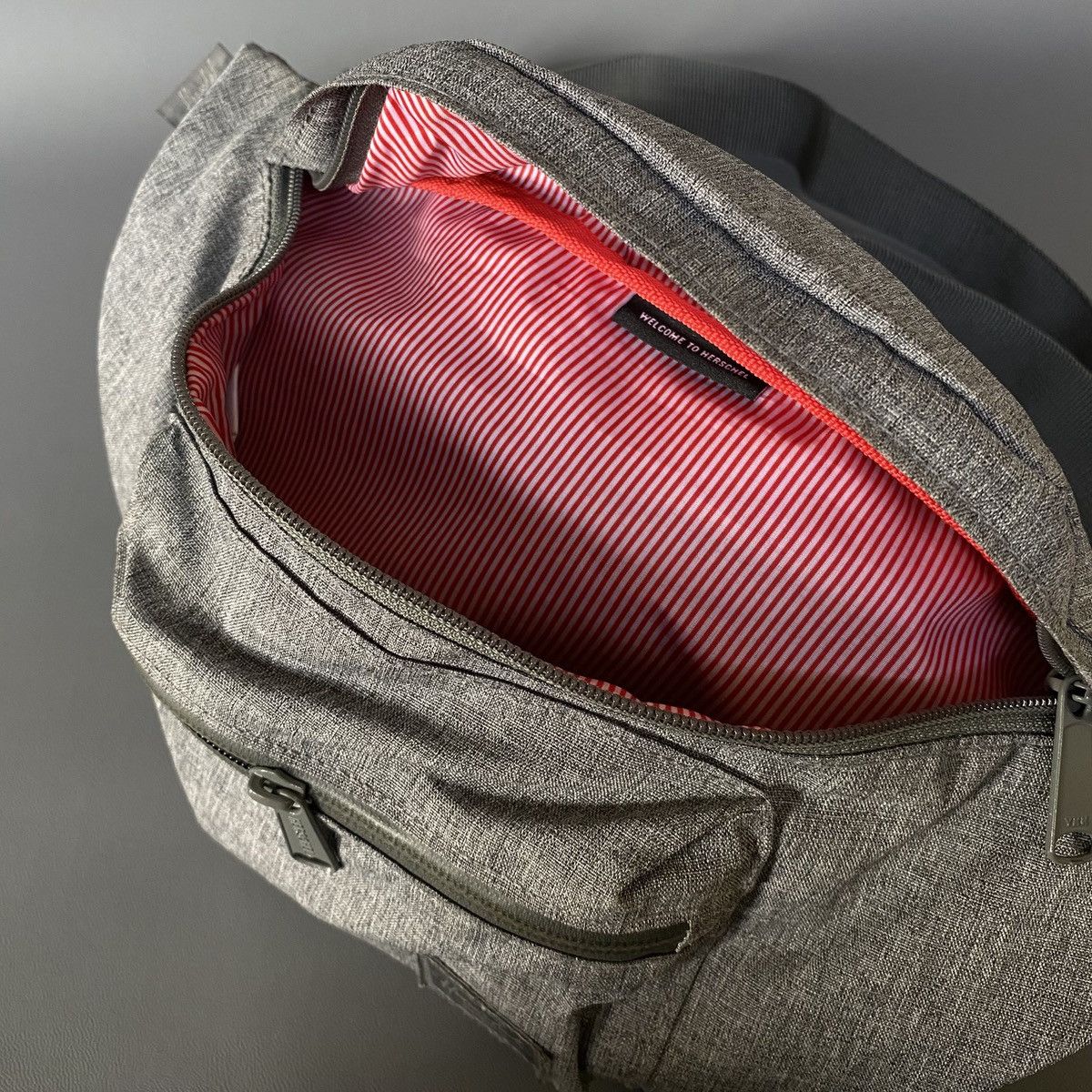 Herschel Supply Co. Herschel Eighteen Hip Pack Dark Grey Size ONE SIZE - 3 Thumbnail