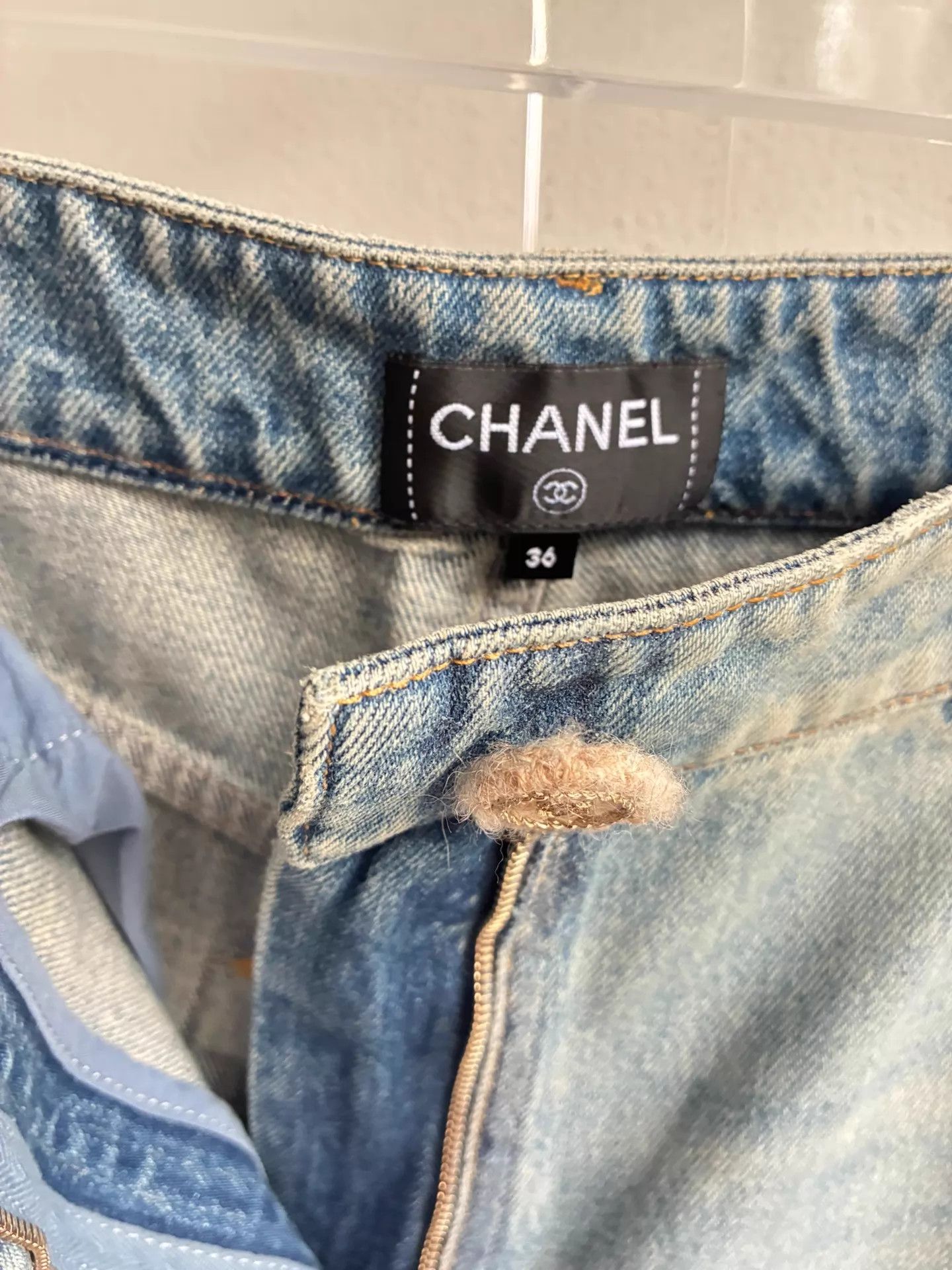 Chanel Chanel GD 24K Coated Shiny Denim Cuffed Hem Jeans 36 Size 26" / US 2 / IT 38 - 5 Thumbnail
