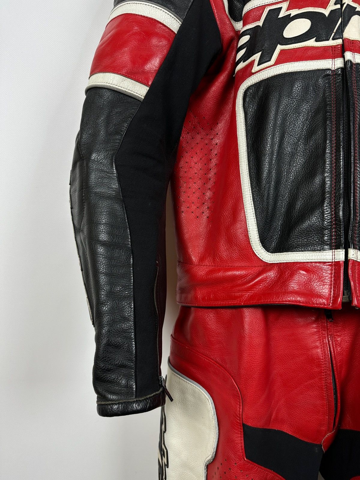 Alpinestars Alpinestar Professional Leather Superbike Moto Suit Size US M / EU 48-50 / 2 - 6 Thumbnail