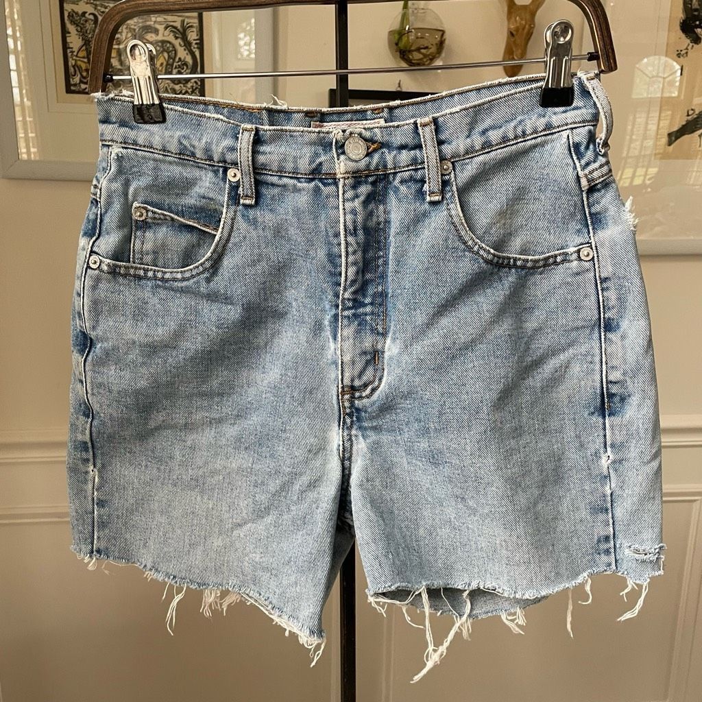 Guess Vintage 80s Guess George’s Marciano USA Cut Off Jean Shorts Size 30" / US 8 / IT 44 - 2 Thumbnail