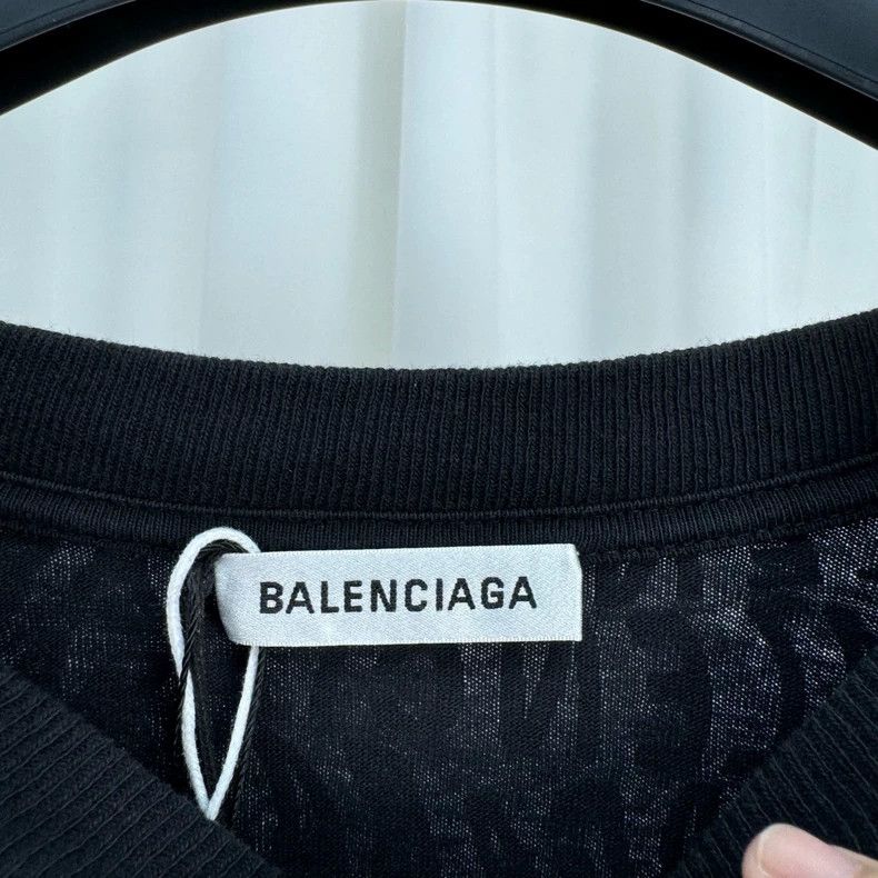 Balenciaga Balenciaga Bullet screen full print long sleeve Size US S / EU 44-46 / 1 - 5 Thumbnail